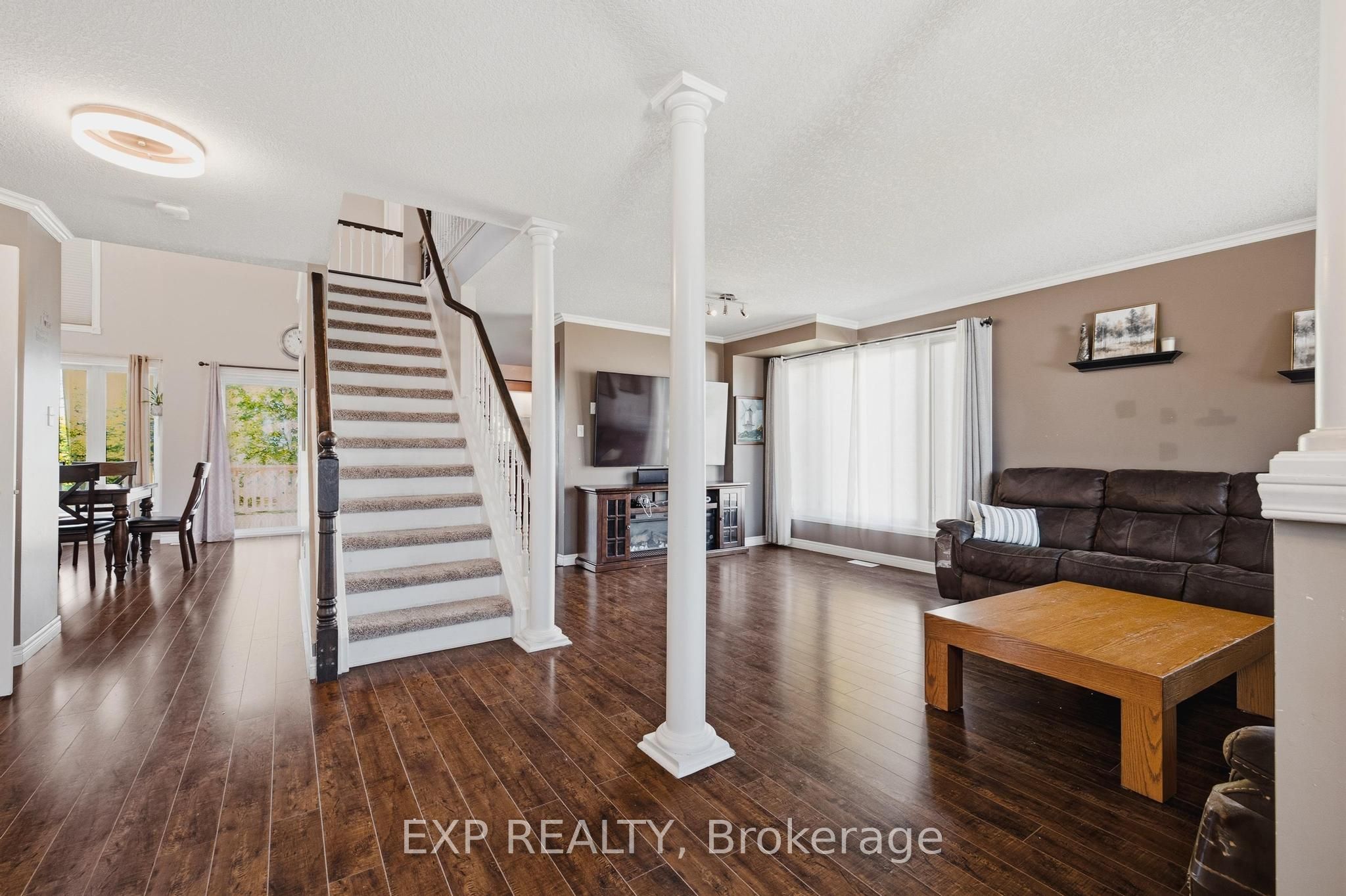 91 Andrews Drive Property Photo 4
