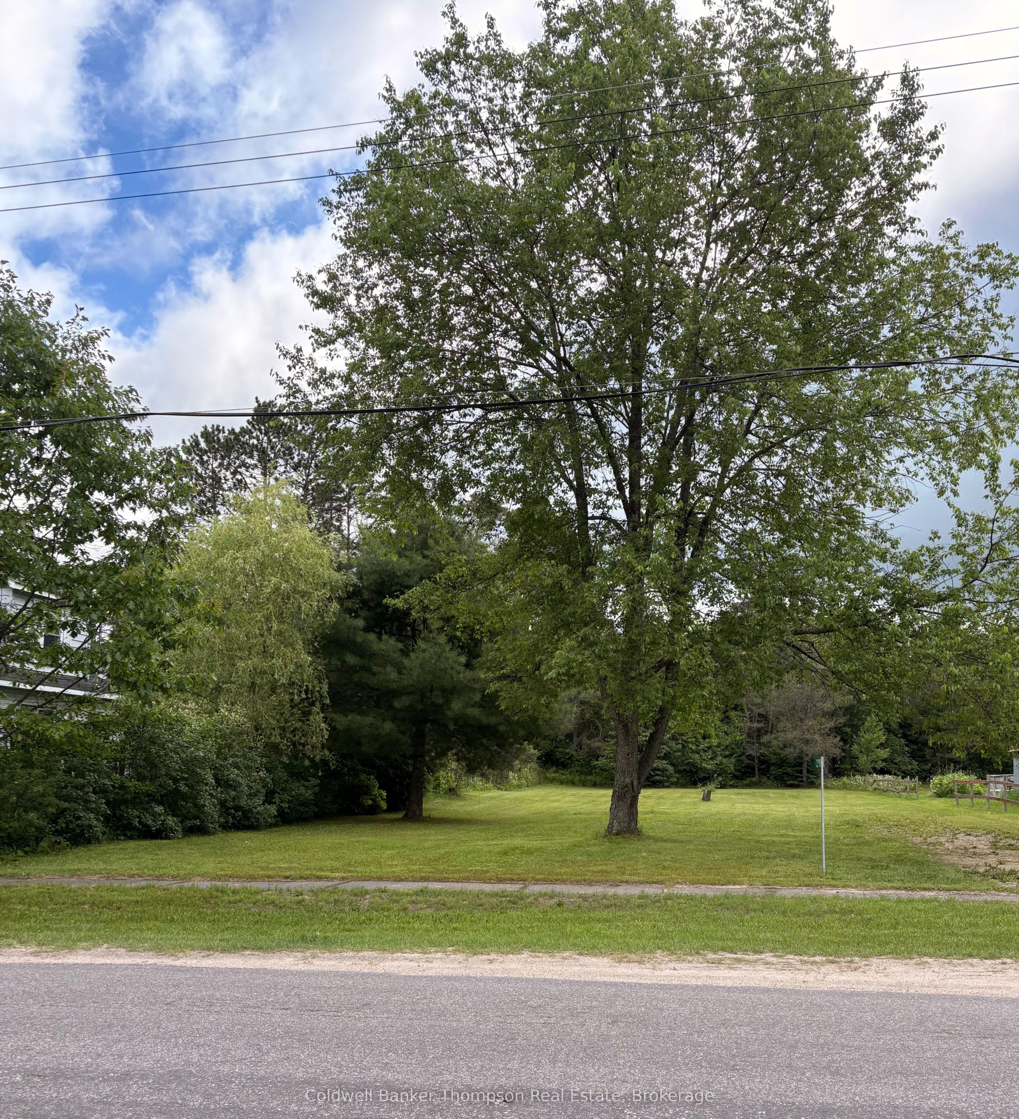 2197 Stisted Road S Property Photo 2