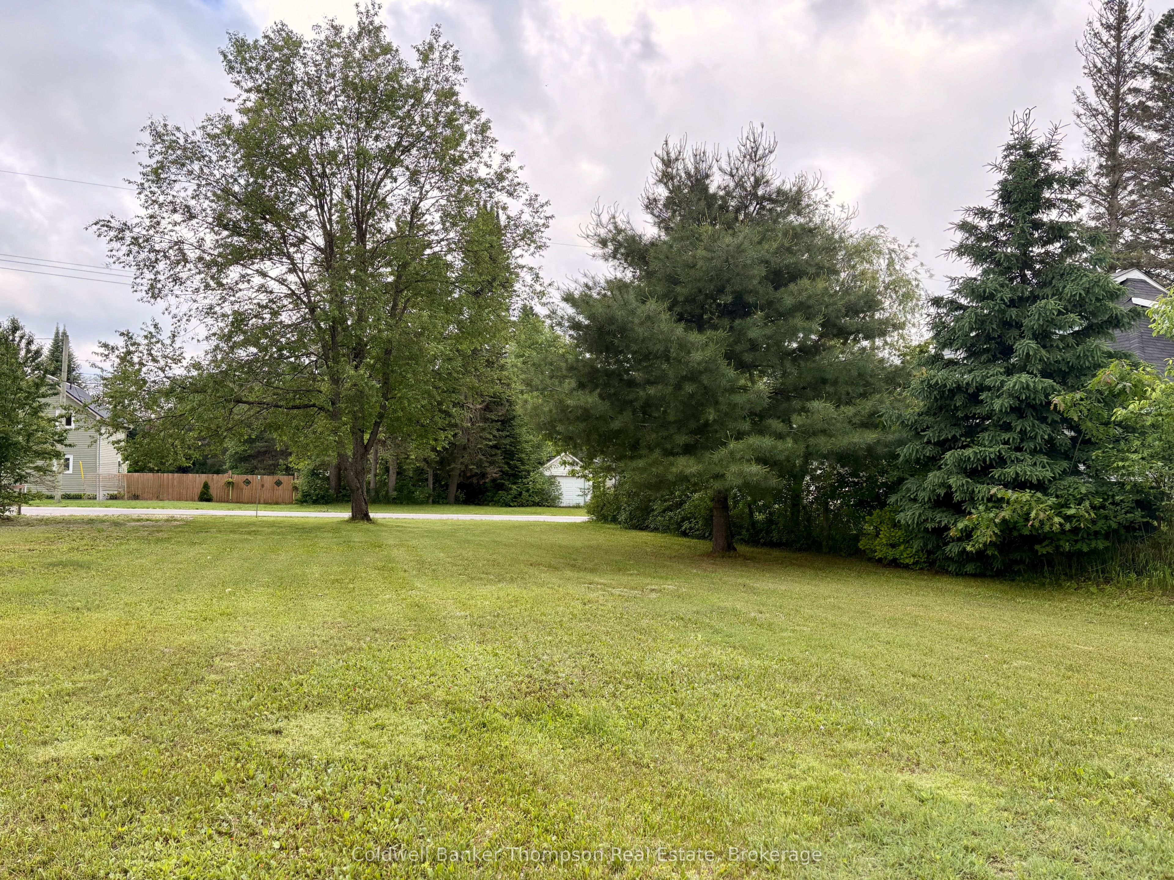 2197 Stisted Road S Property Photo 3