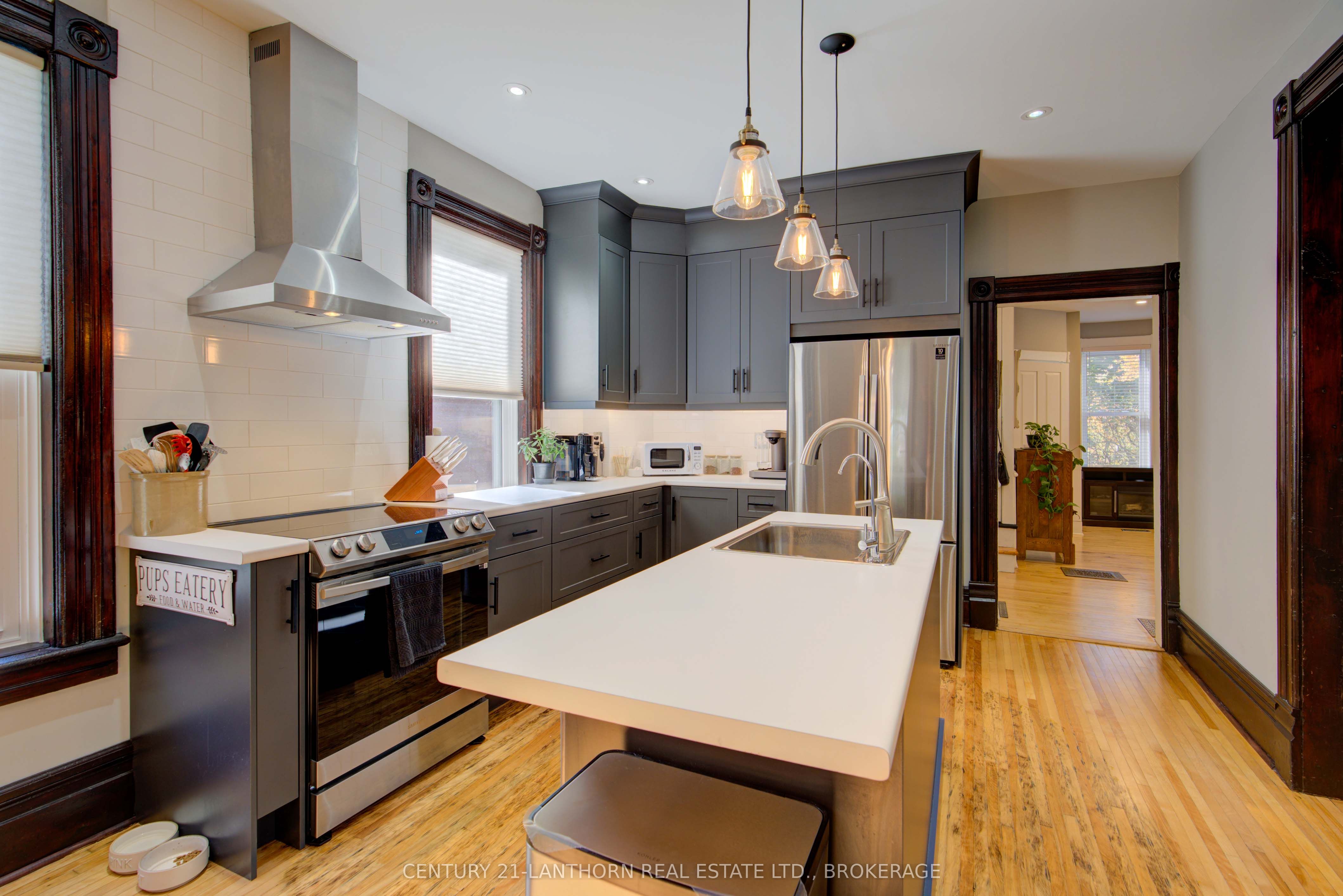 2 John Street Property Photo 20