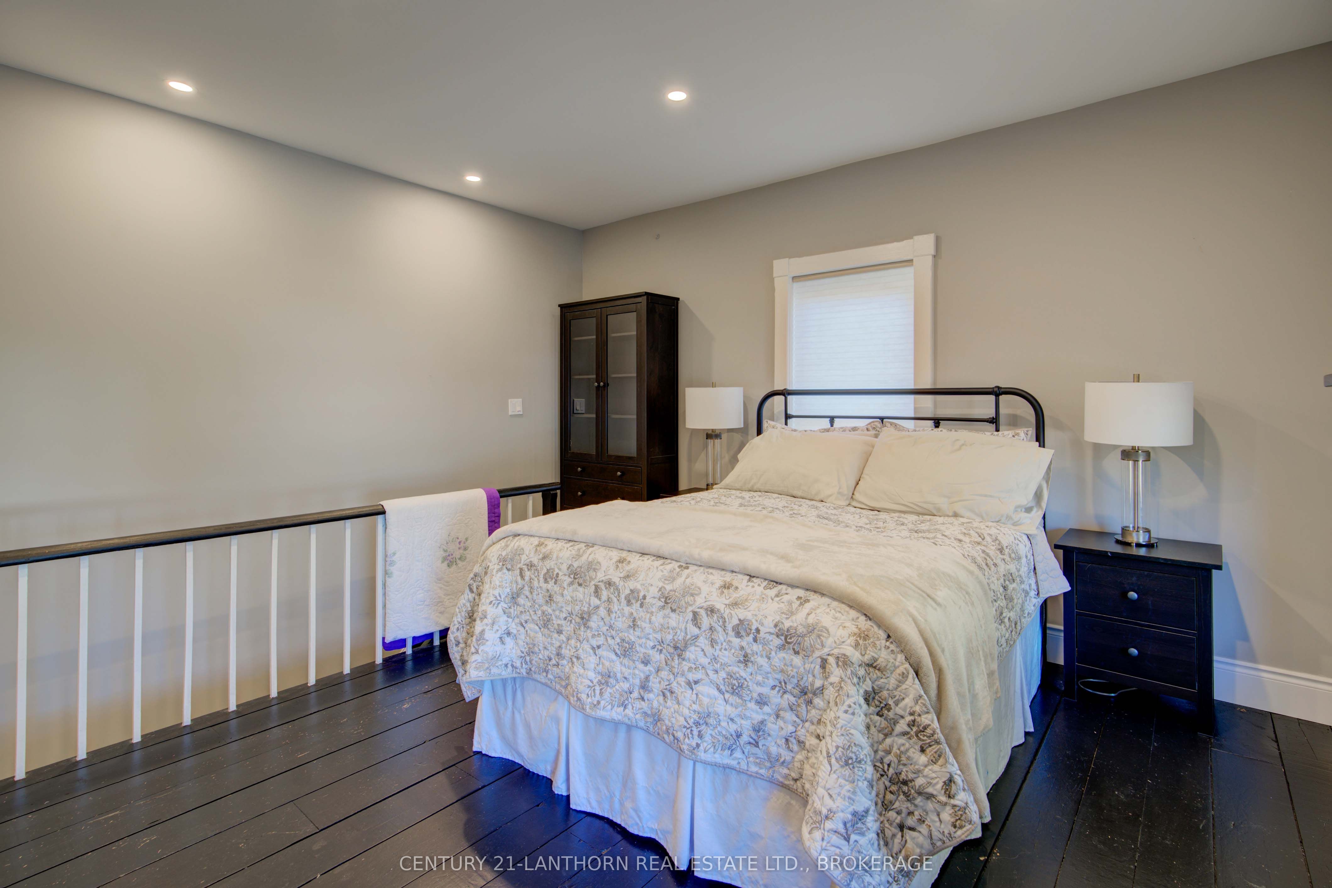 2 John Street Property Photo 36