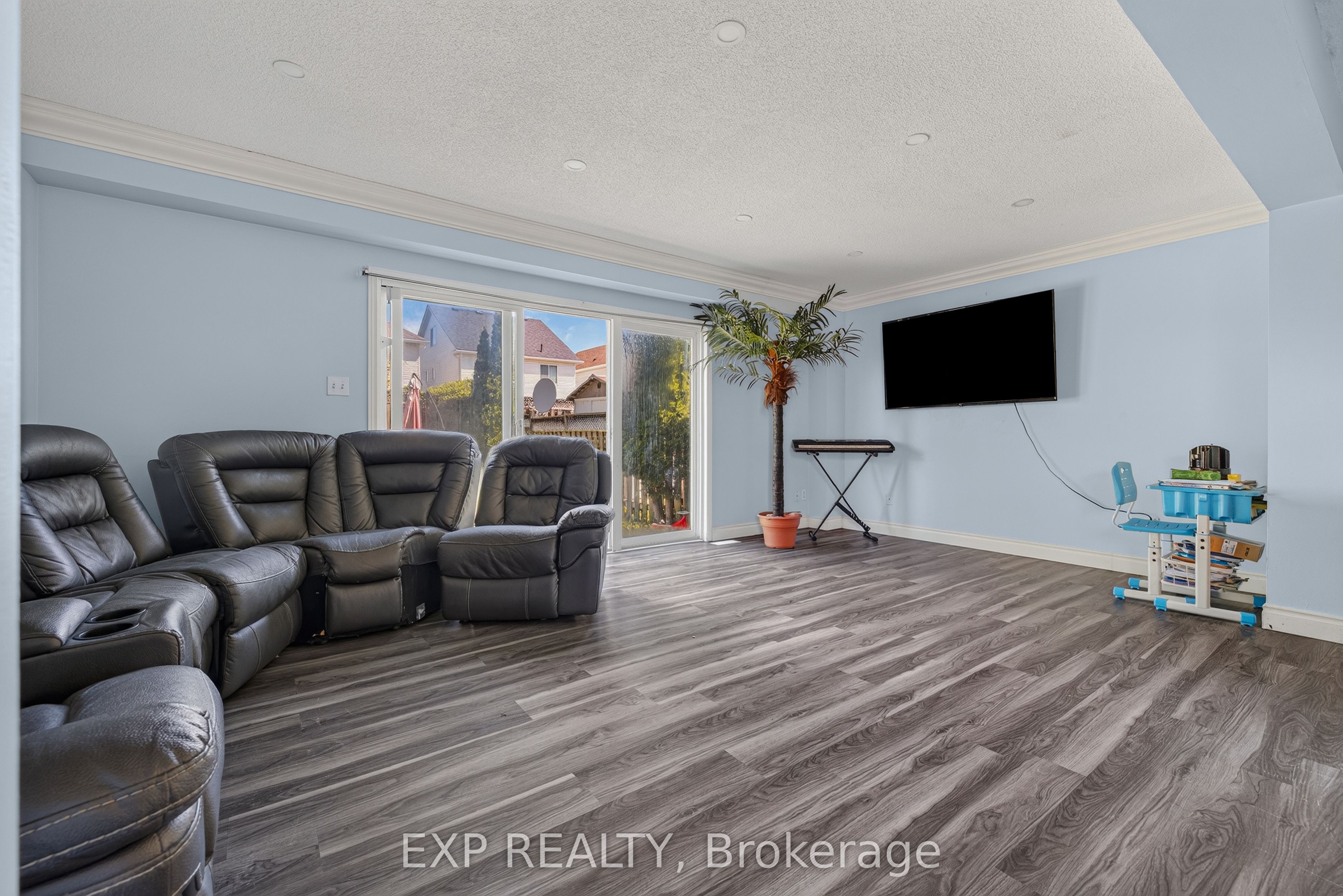 196 Max Becker Drive Property Photo 11