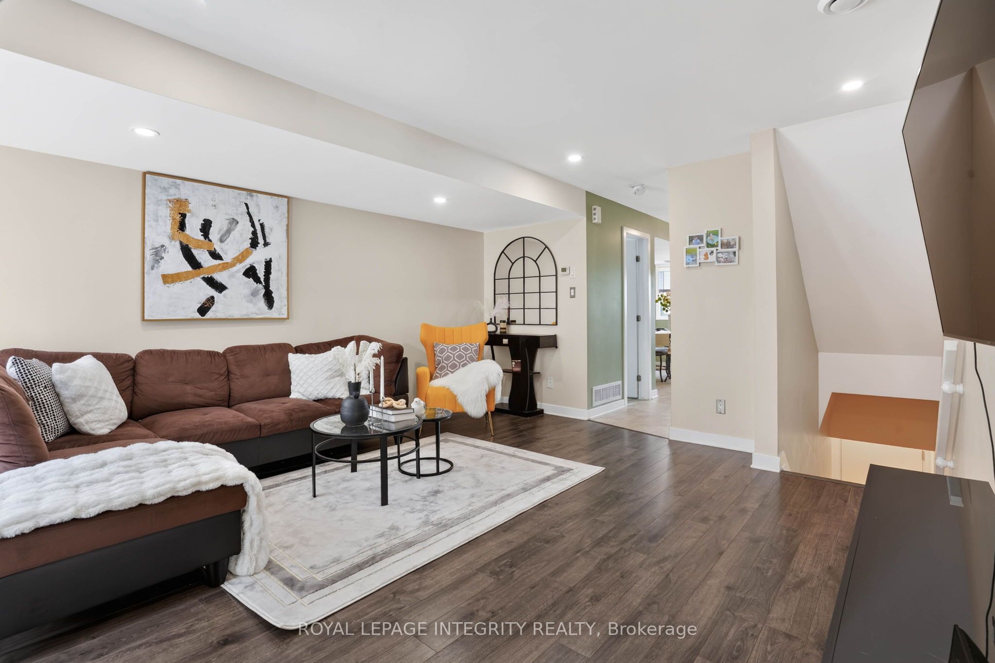4528 Innes Road C Property Photo 7