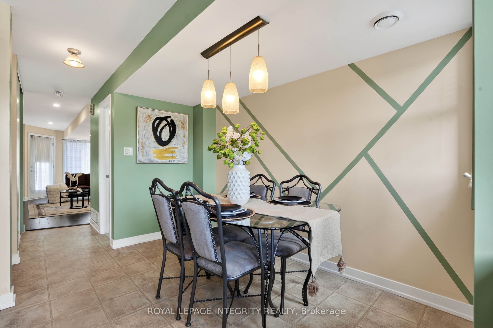 4528 Innes Road C Property Photo 21