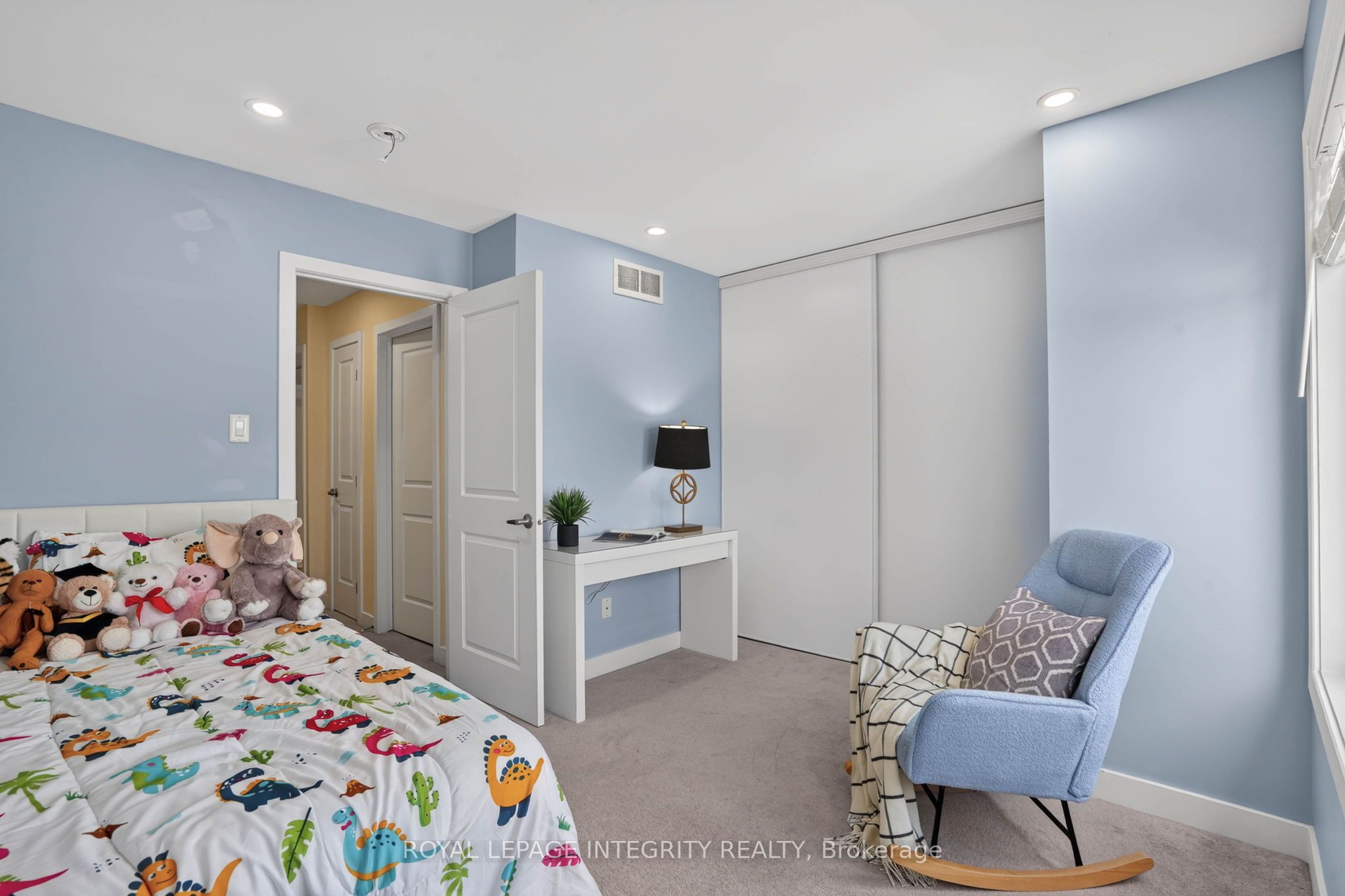 4528 Innes Road C Property Photo 31