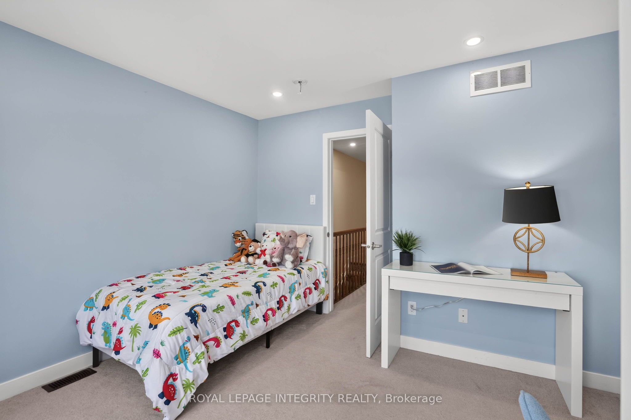 4528 Innes Road C Property Photo 32