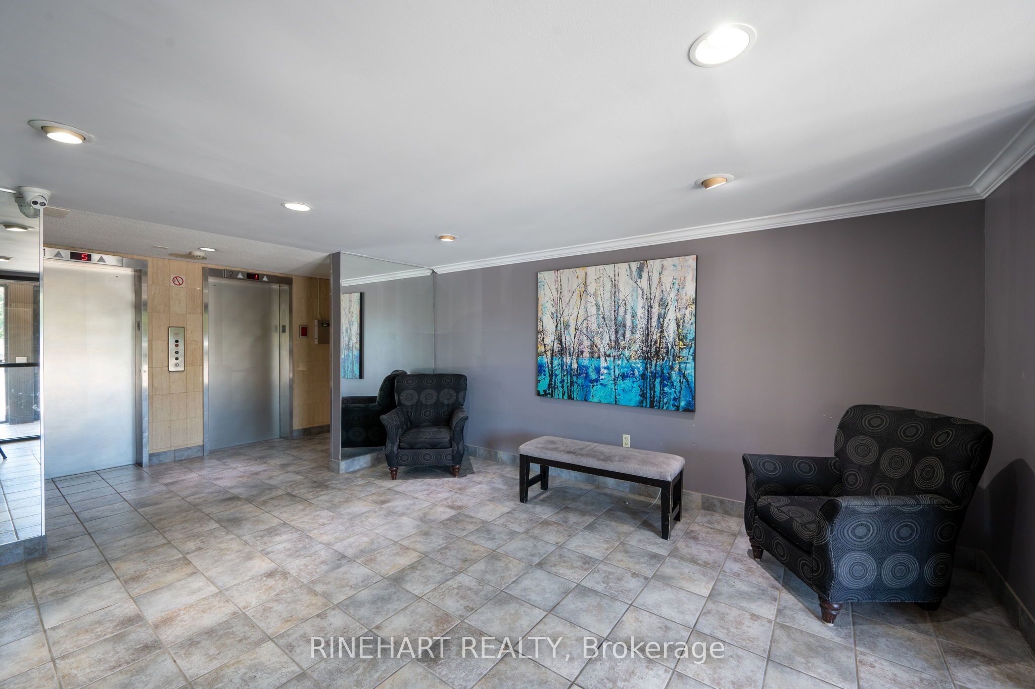 600 Grenfell Drive 311 Property Photo 5