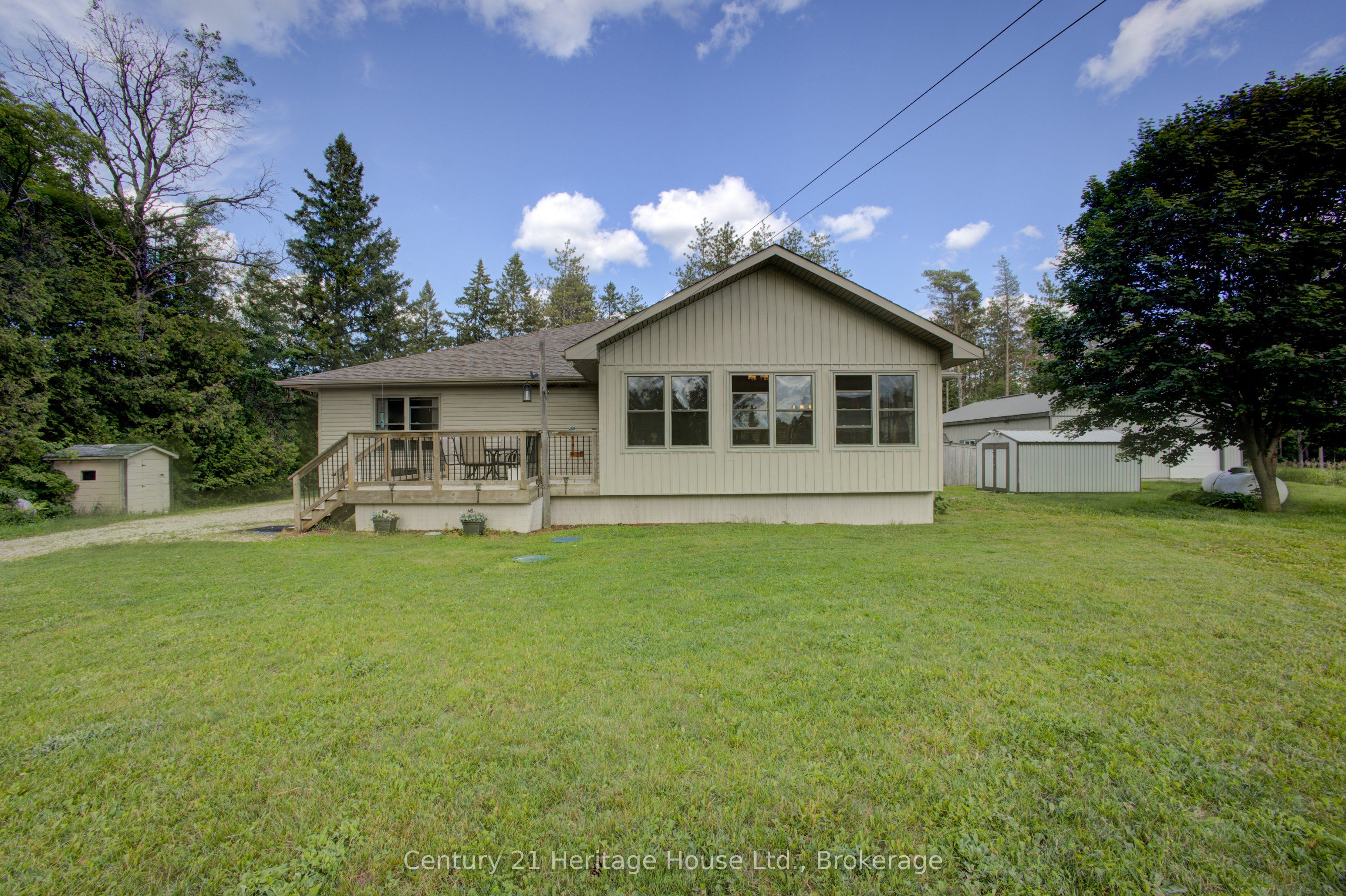 314844 6 Highway Property Photo 10