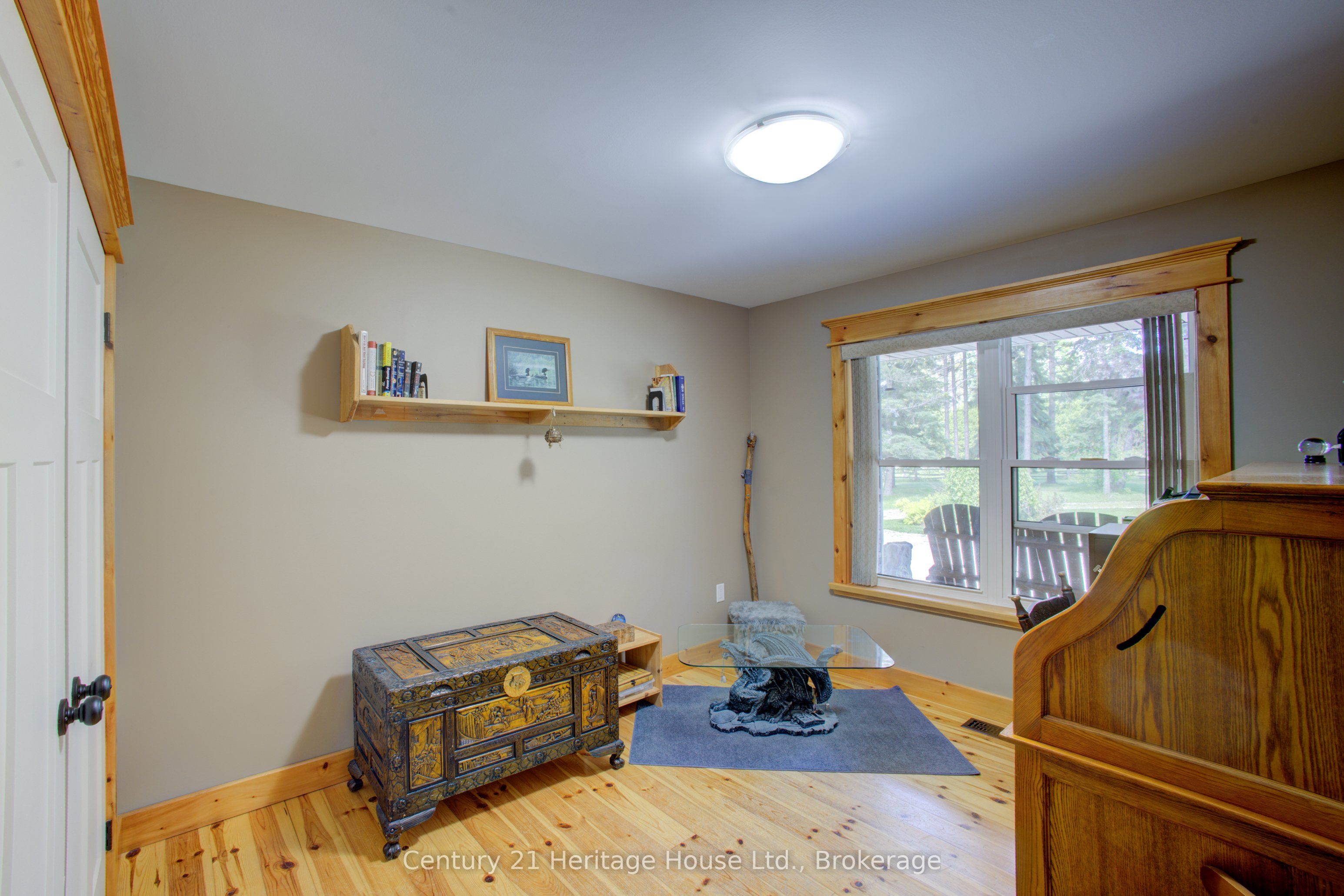 314844 6 Highway Property Photo 17