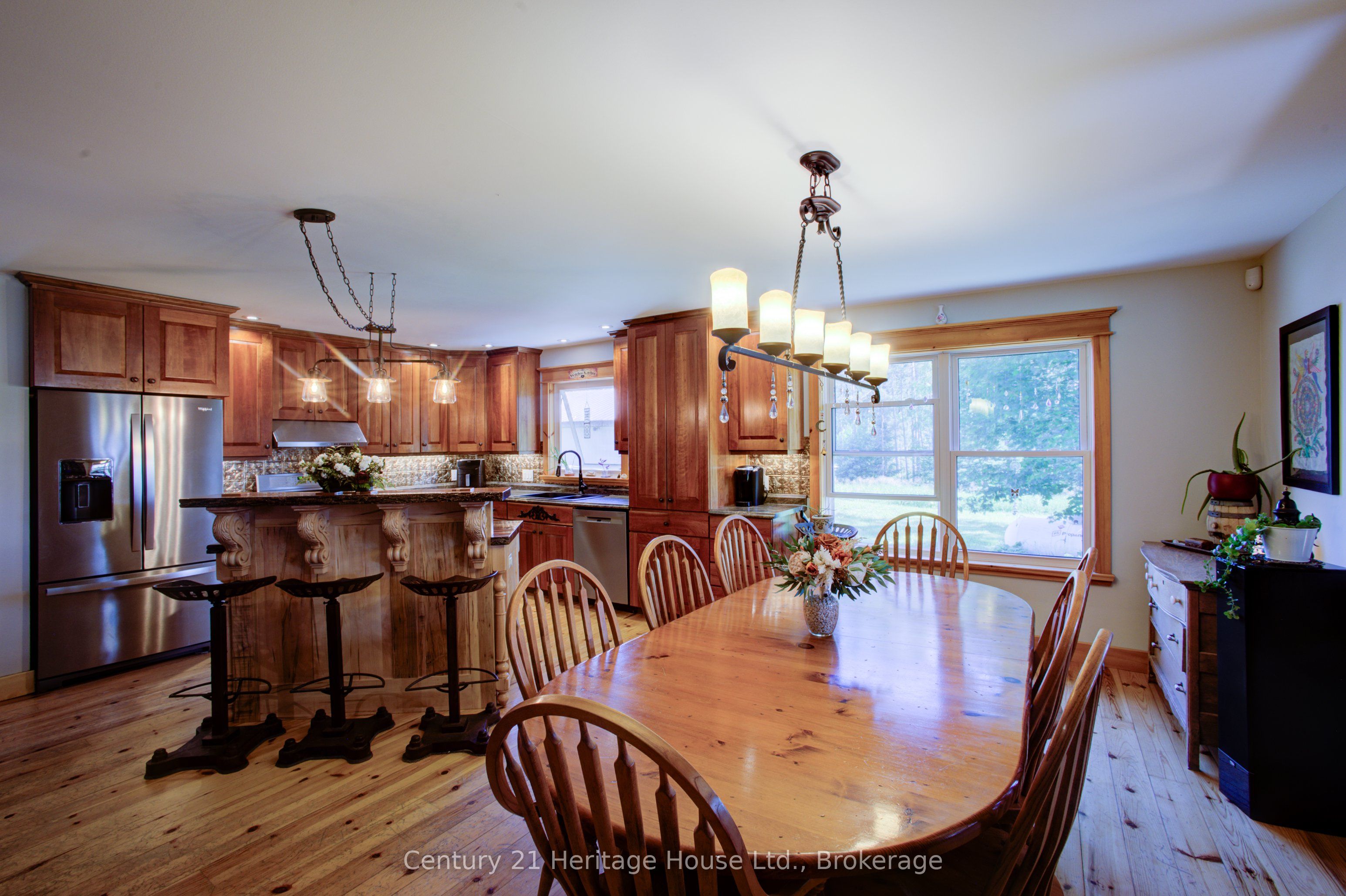 314844 6 Highway Property Photo 21