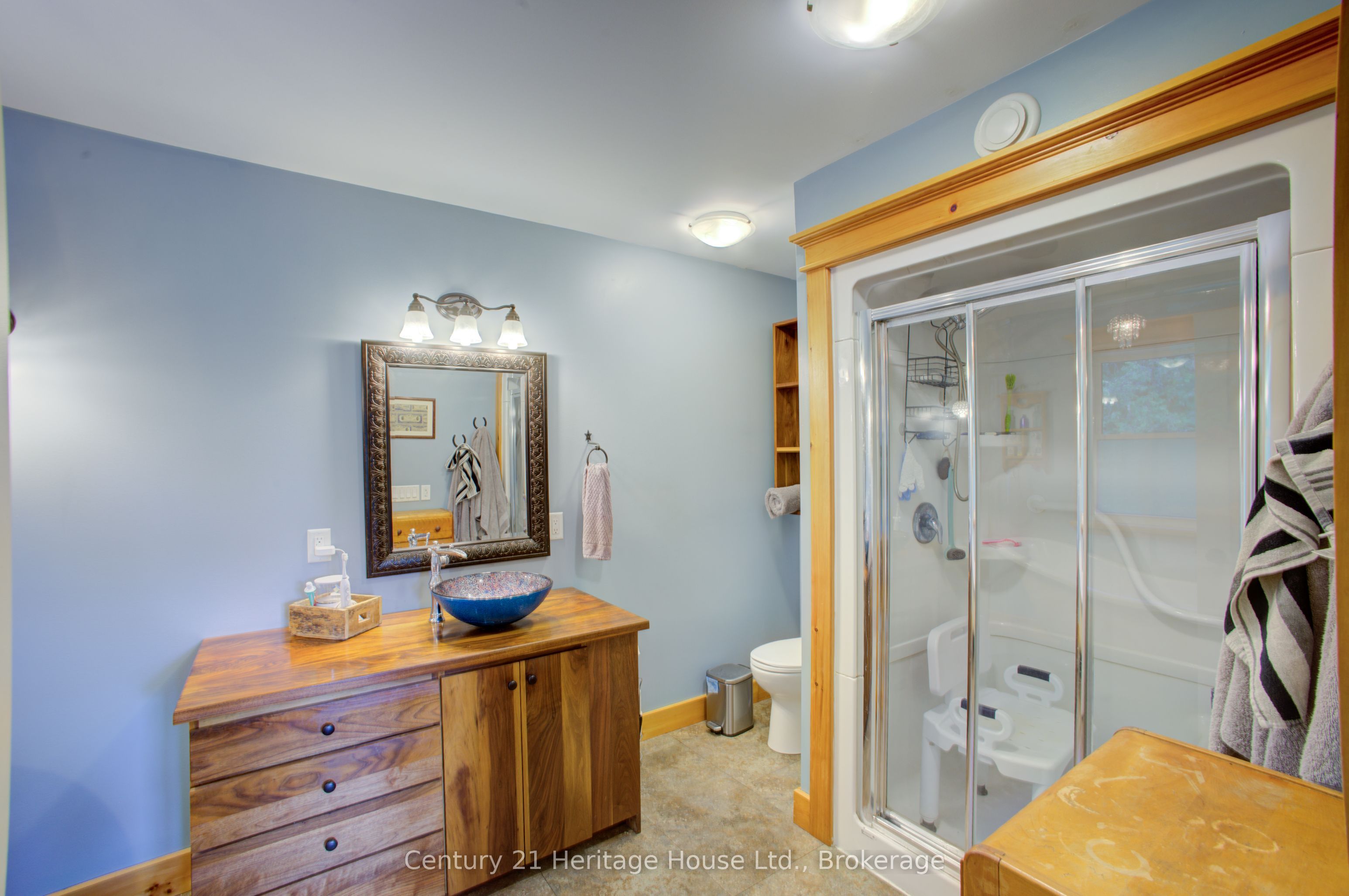 314844 6 Highway Property Photo 32
