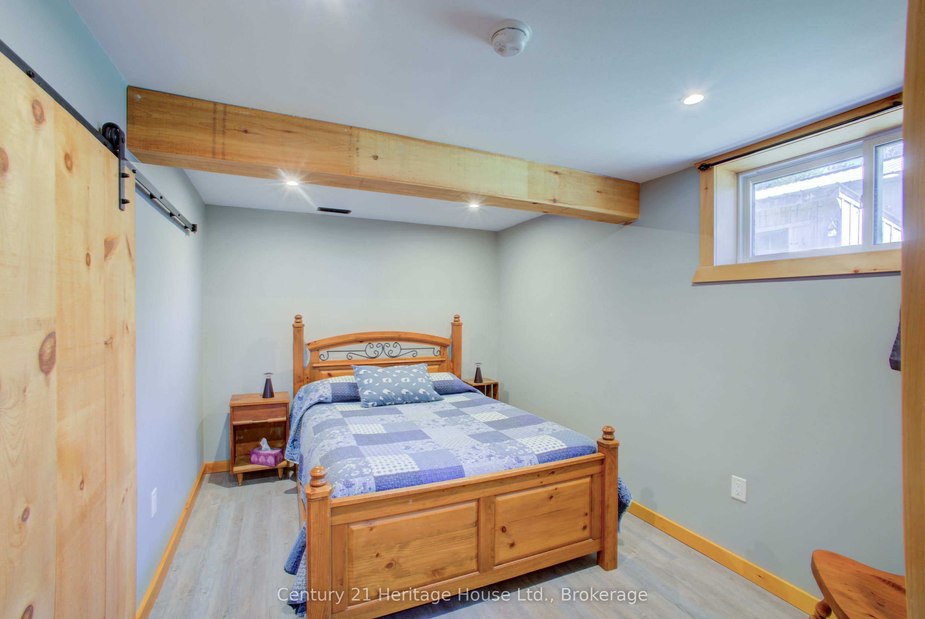314844 6 Highway Property Photo 34