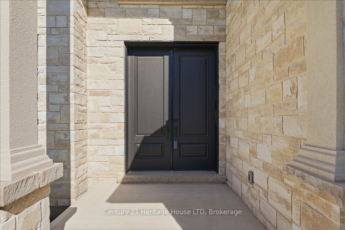 2476 Colangelo Drive Property Photo 7