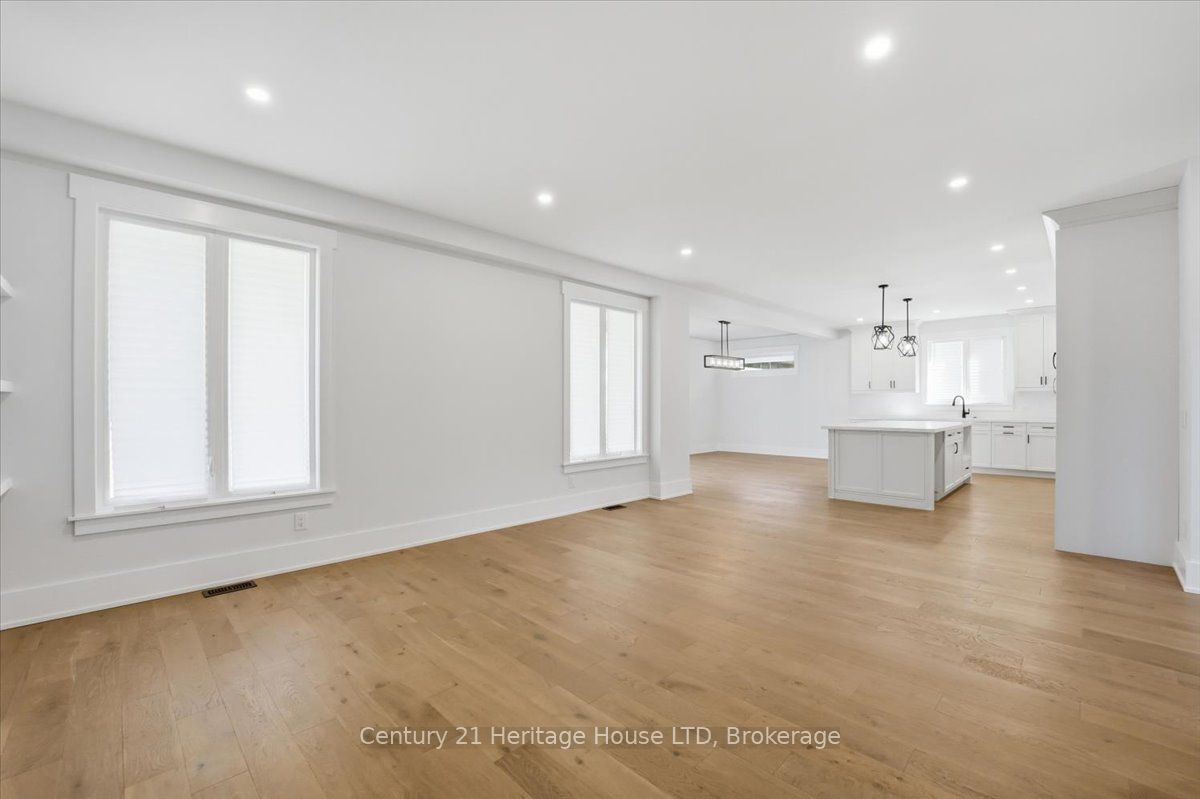 2476 Colangelo Drive Property Photo 12