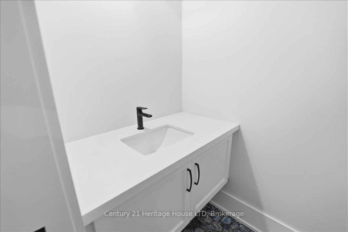 2476 Colangelo Drive Property Photo 20