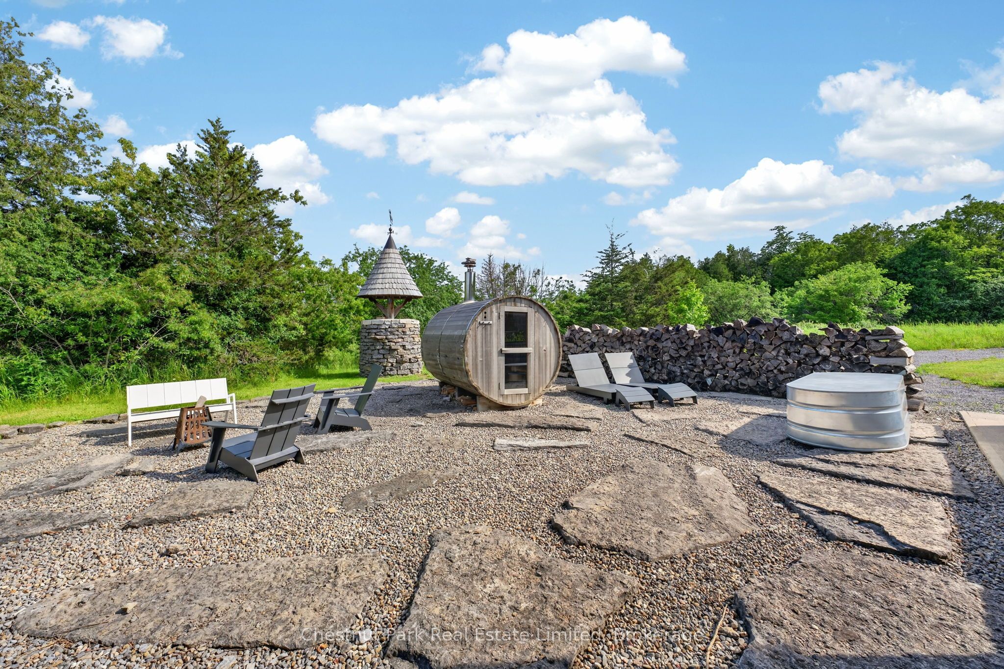 745 Crowes Road Property Photo 30