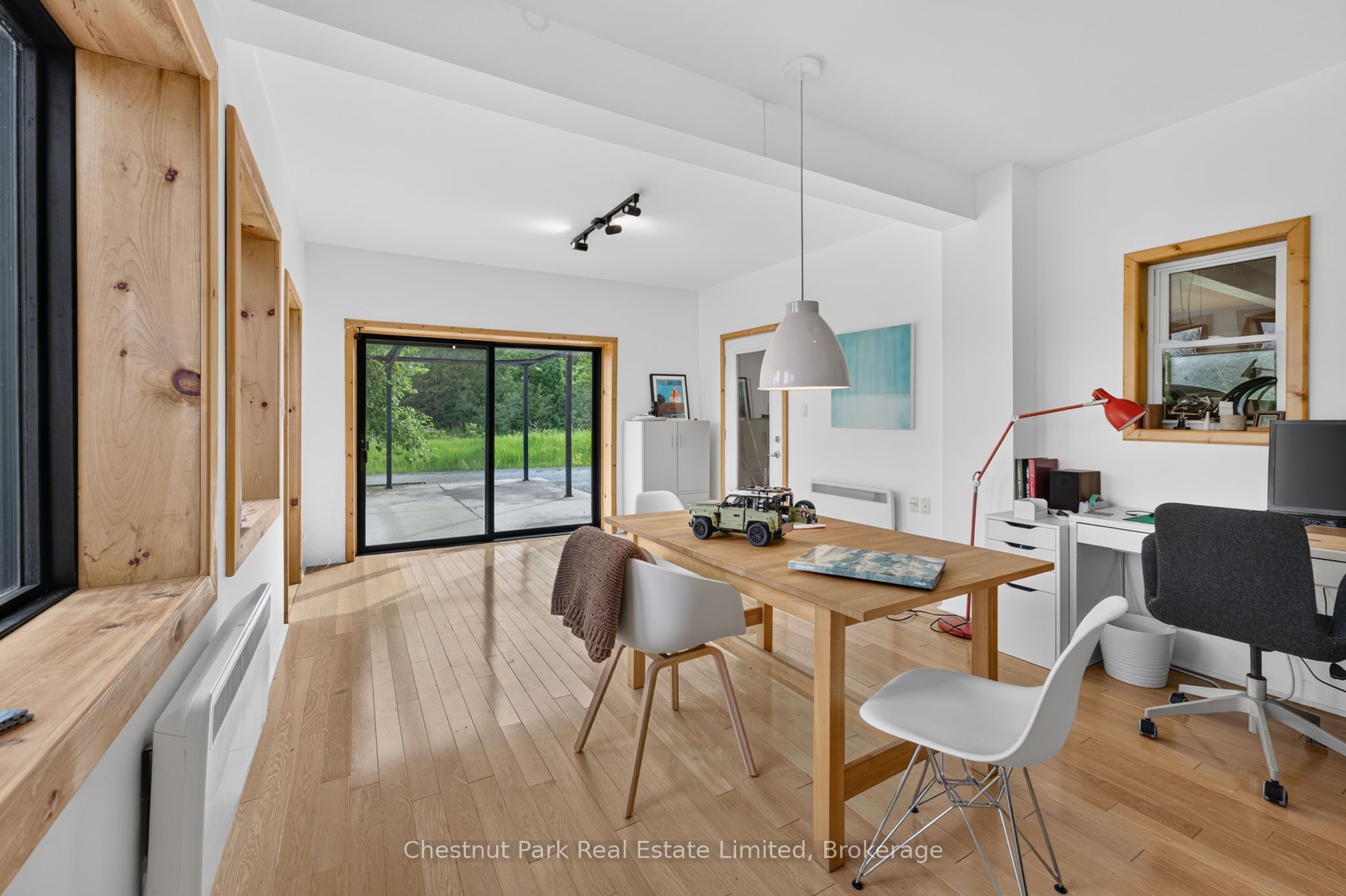 745 Crowes Road Property Photo 37