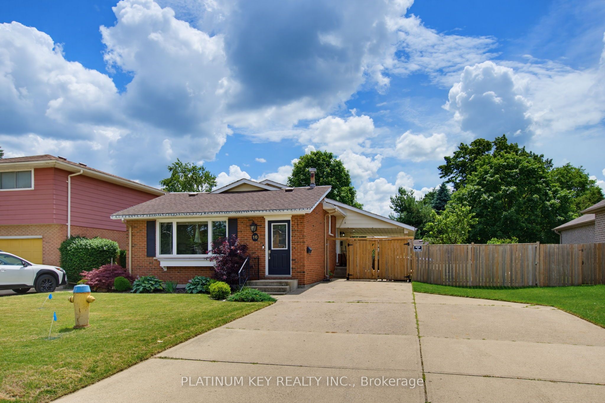 16 Sharpe Drive Property Photo 1