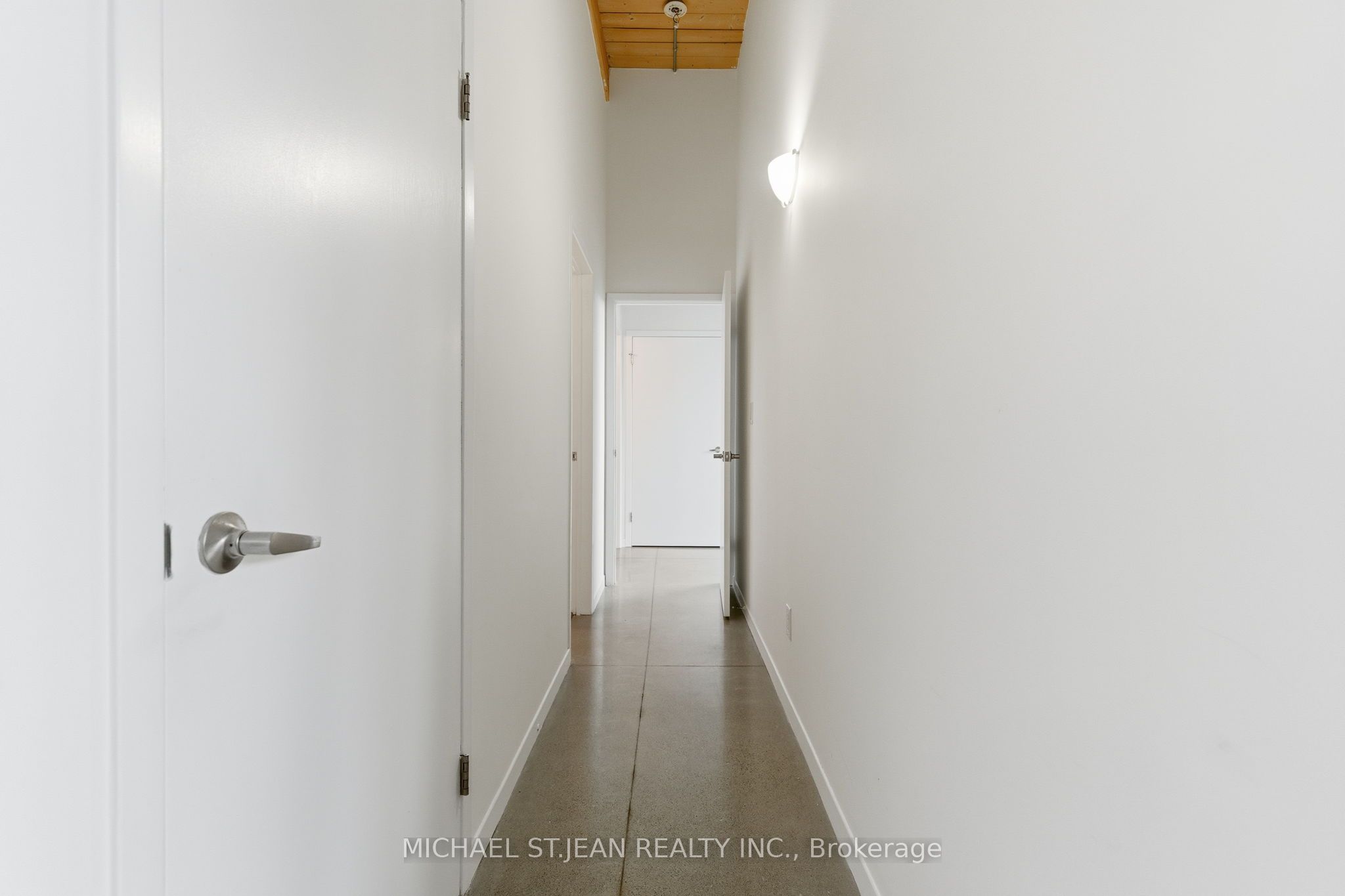 85 Spruce Street N 203 Property Photo 23