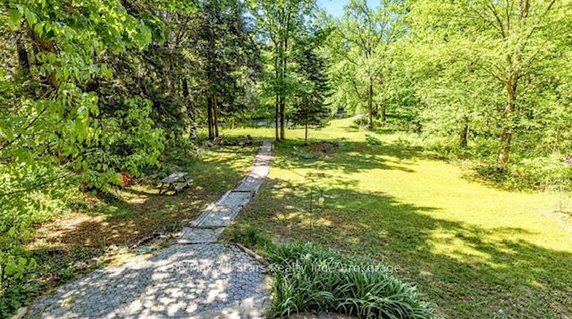 286 Edwina Drive Property Photo 8