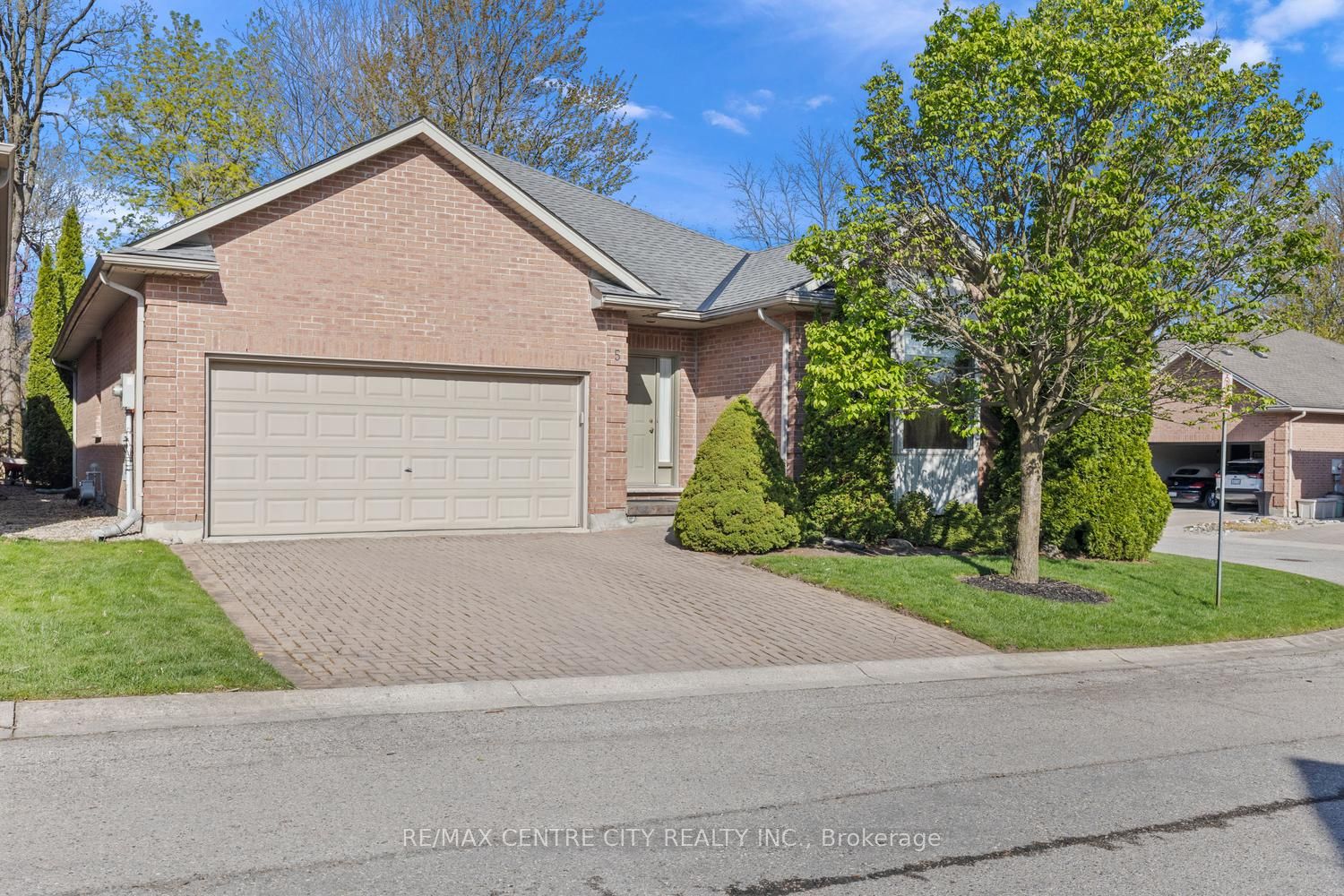 448 Commissioners Road E 5