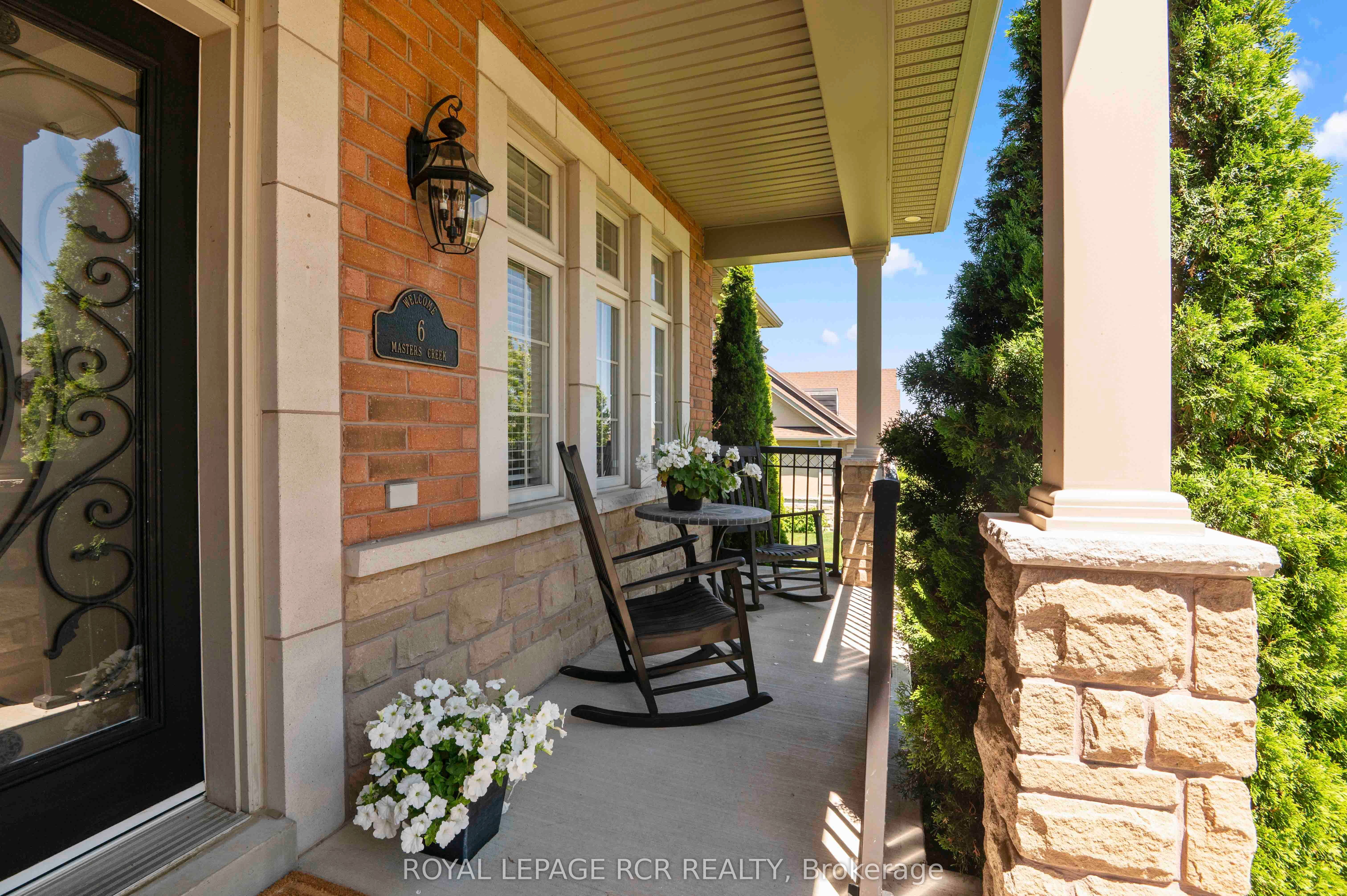 6 Masters Creek Boulevard Property Photo 5