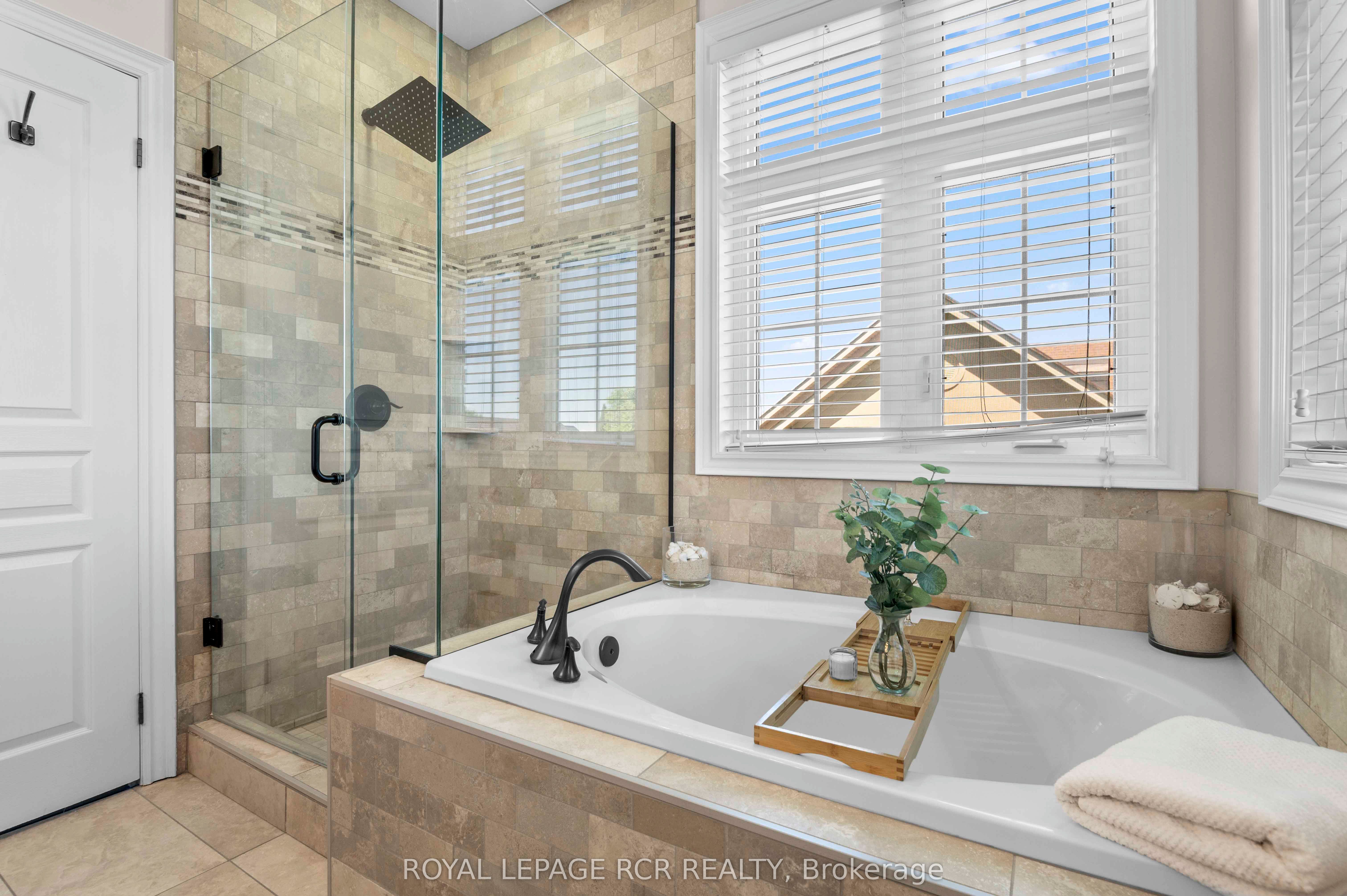 6 Masters Creek Boulevard Property Photo 27