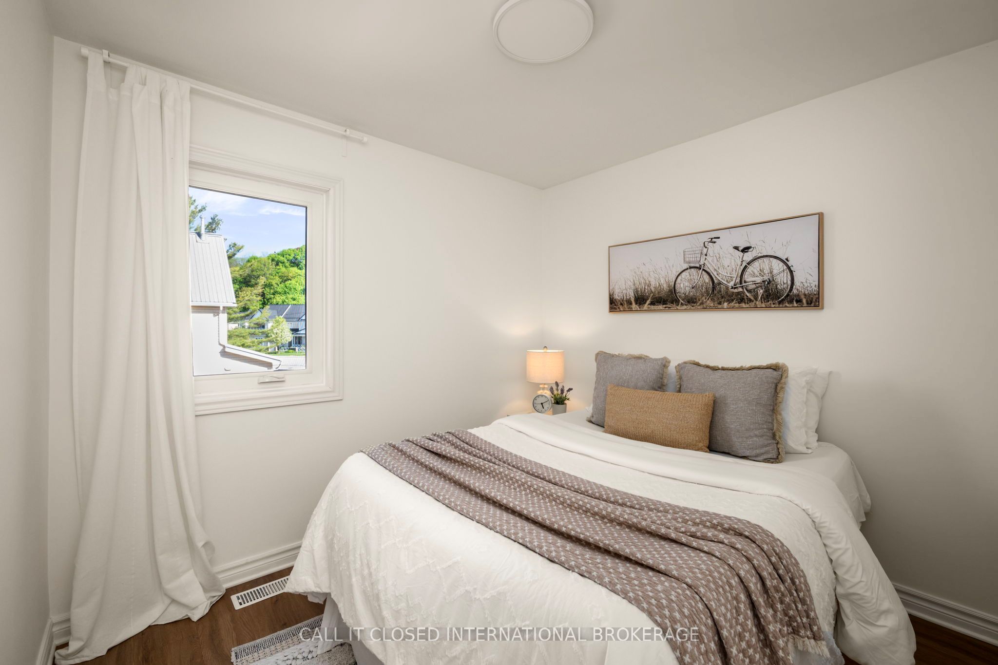 374 Edith Cavell Boulevard 3 Property Photo 24