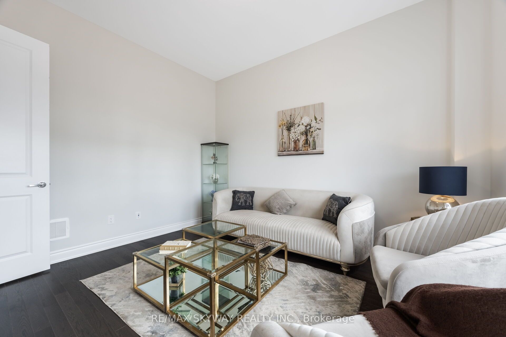 6 Ewing Way Property Photo 8