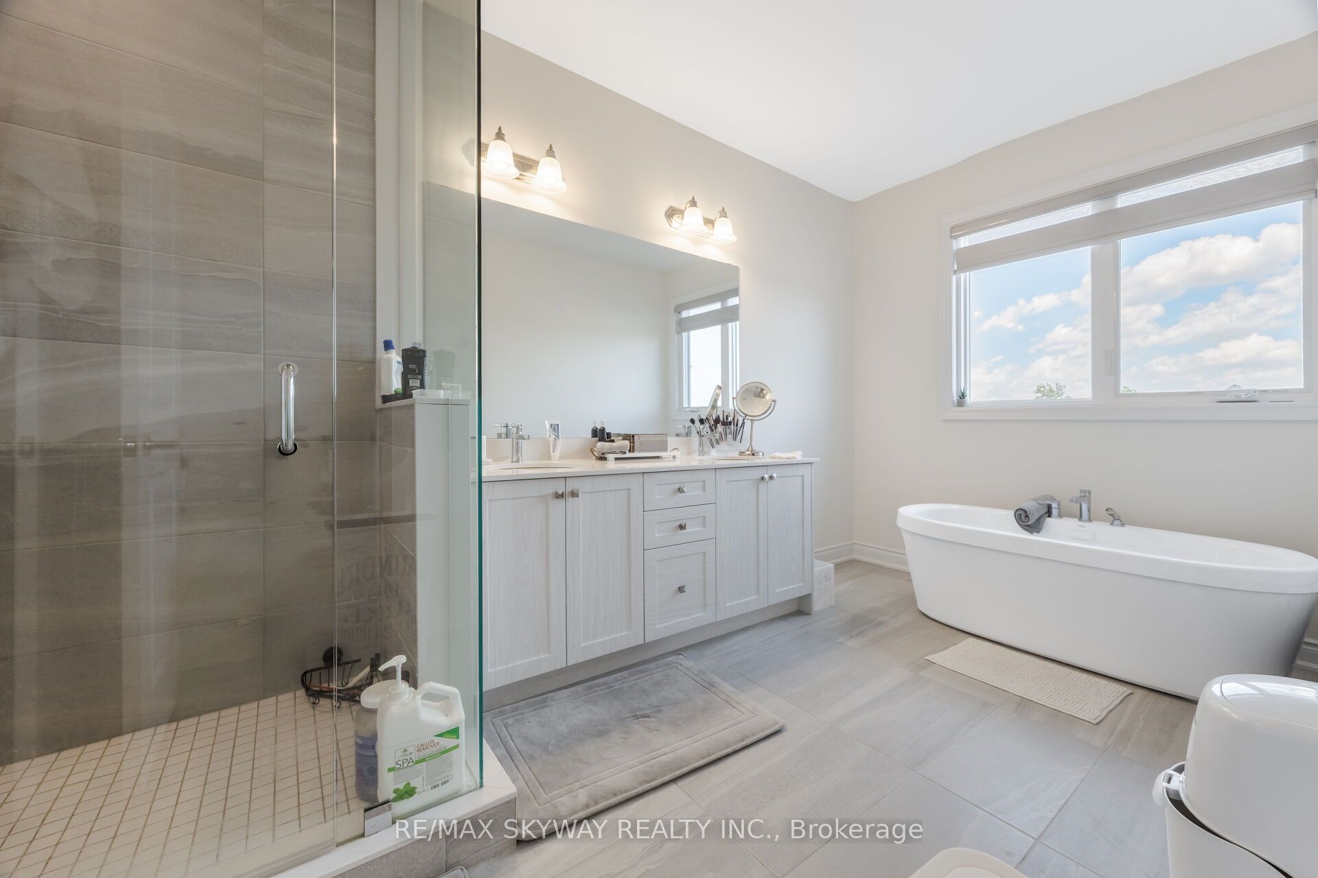 6 Ewing Way Property Photo 22
