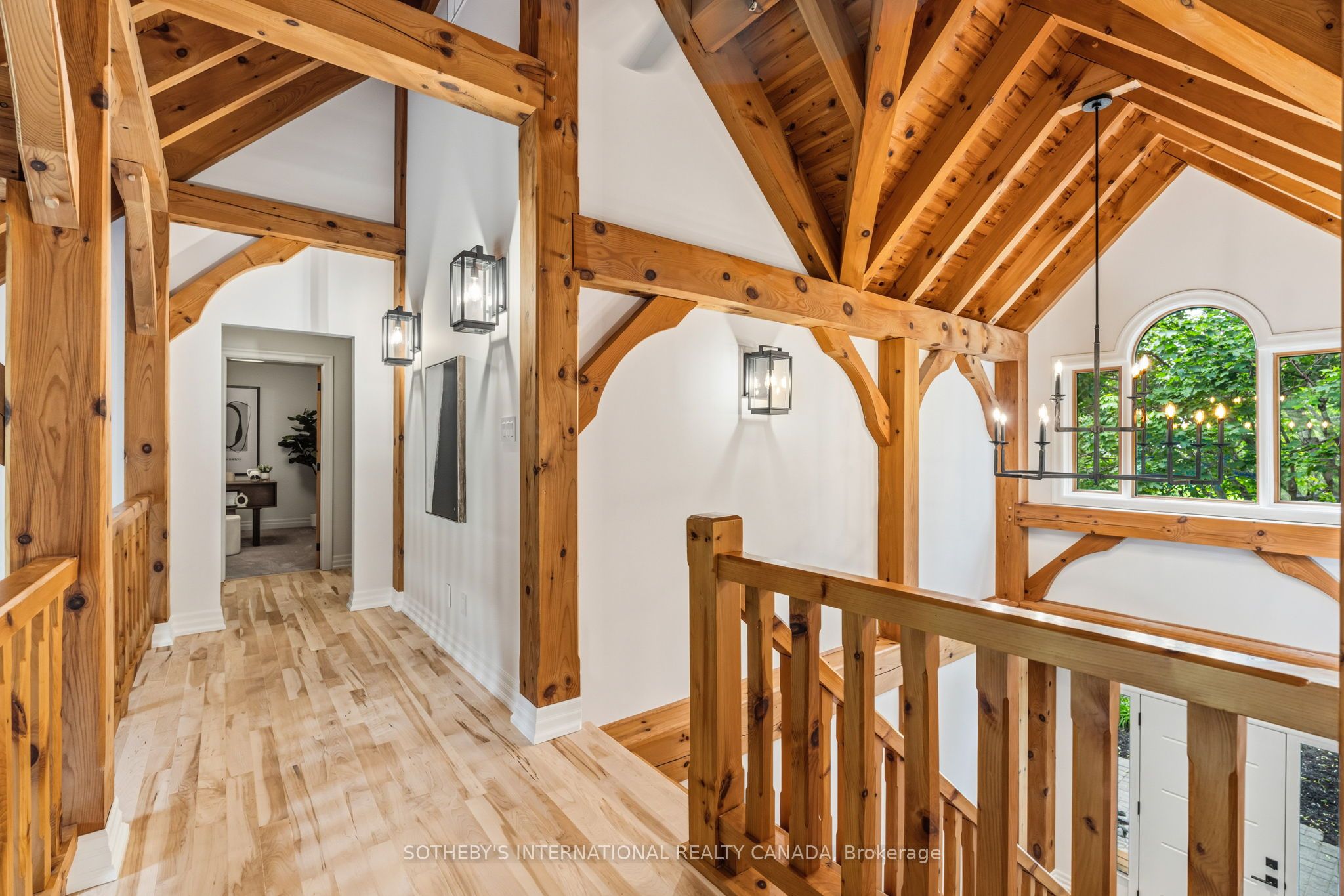 136 Princes Street W Property Photo 34