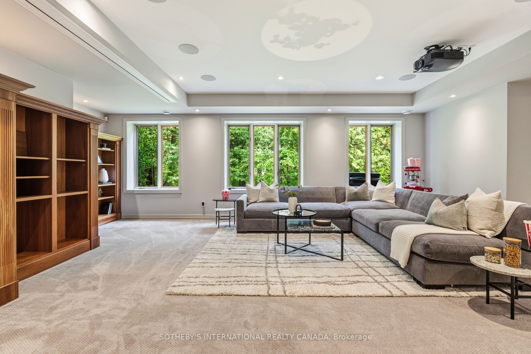 136 Princes Street W Property Photo 43
