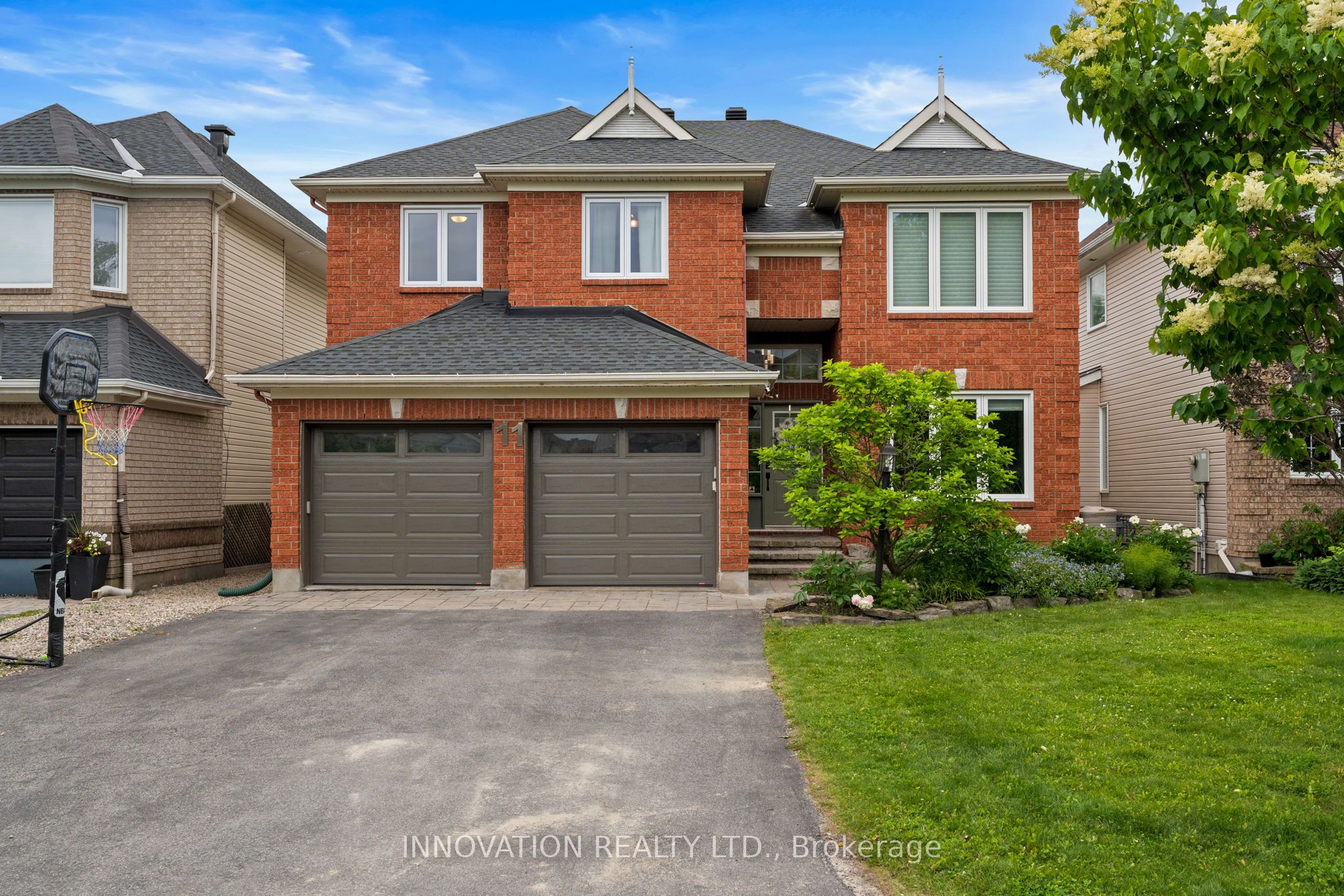 11 Bracewood Way Property Photo 1