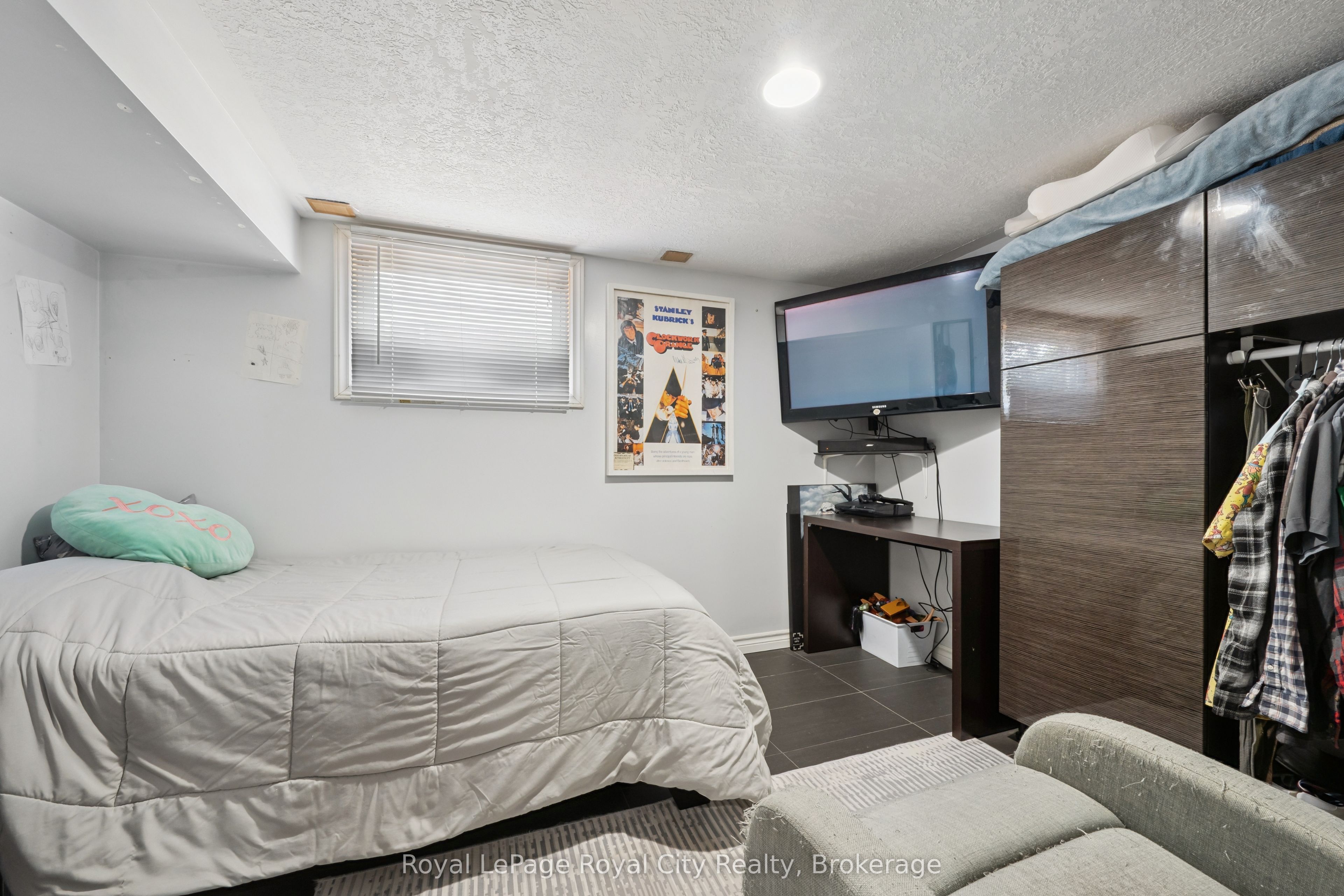 8 Rosewood Avenue Property Photo 35