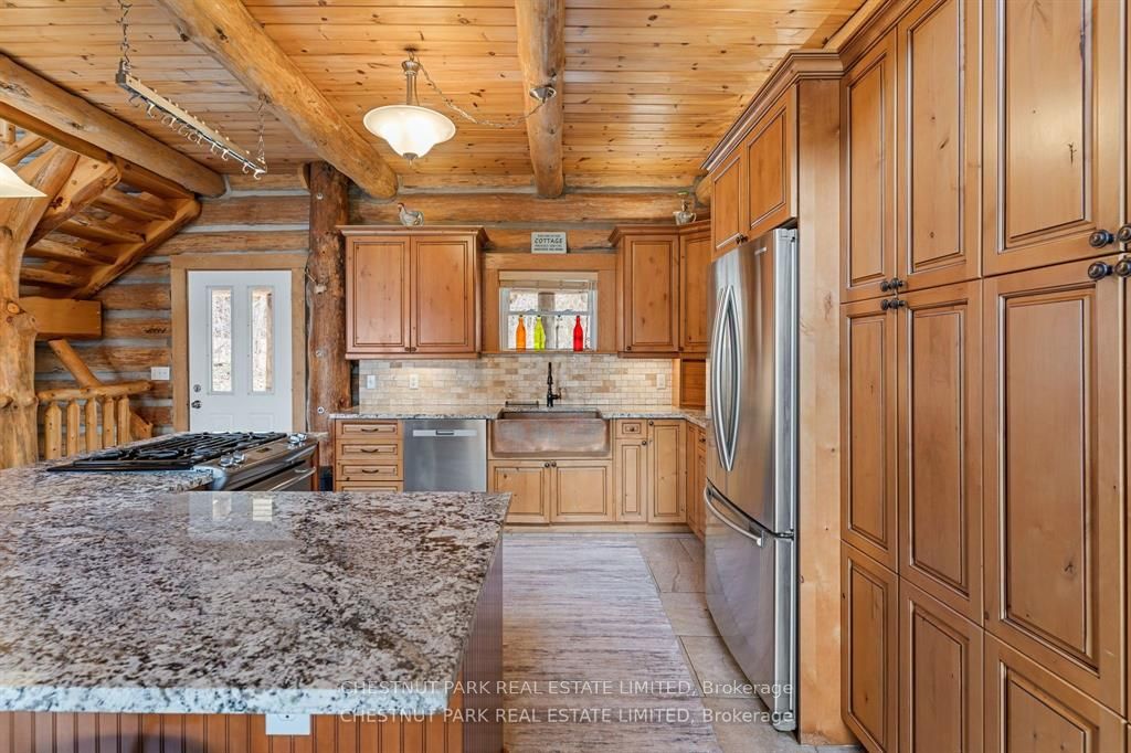 1068 Rattlesnake Road Property Photo 4