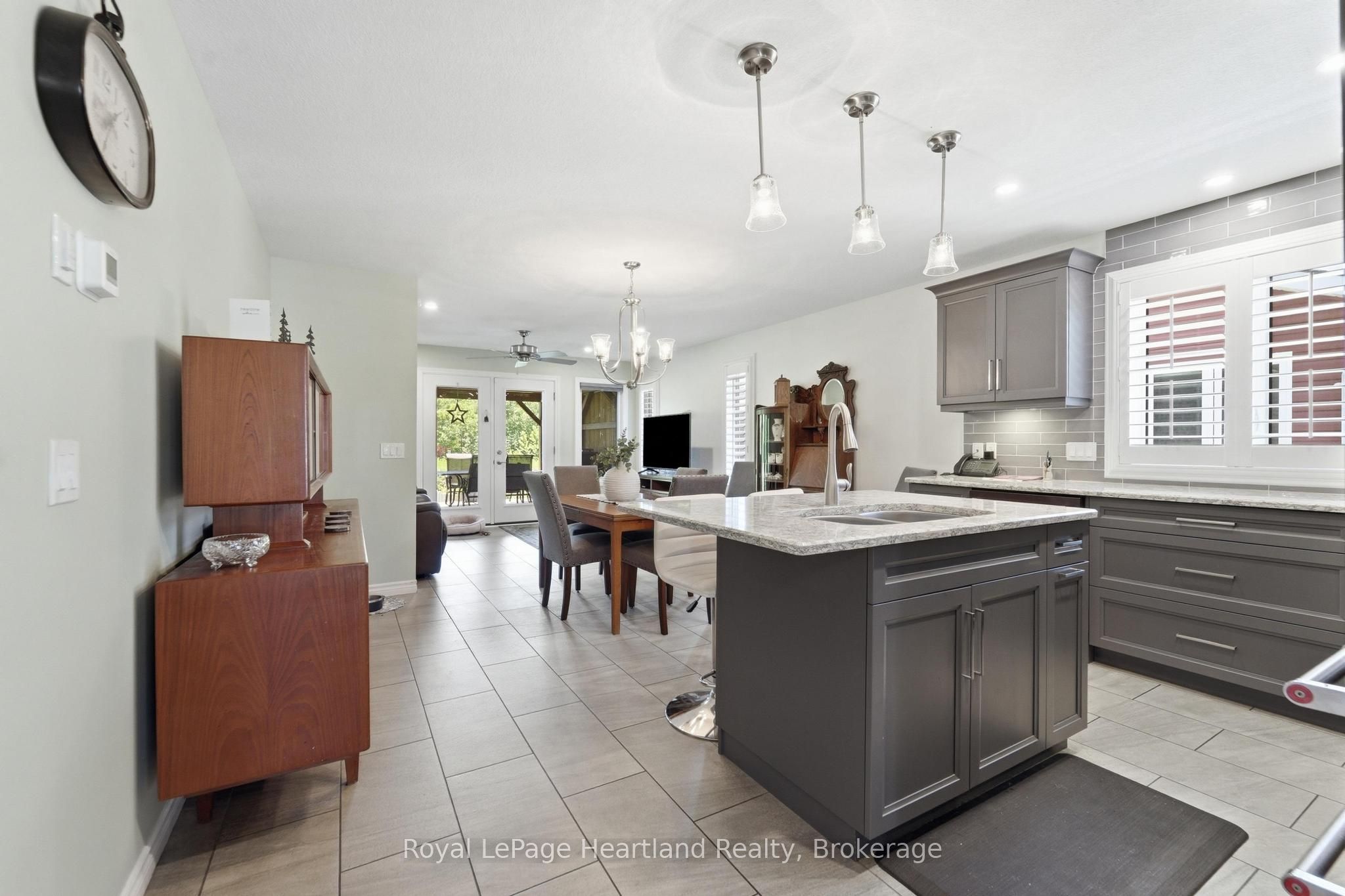 37 Lake Breeze Drive Property Photo 10