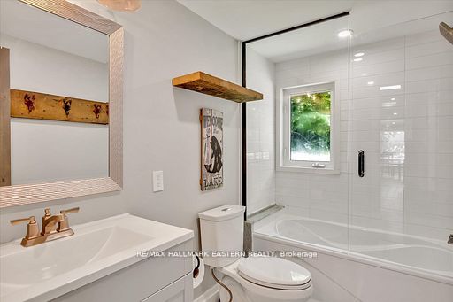 504 Pine Point Lane Property Photo 22