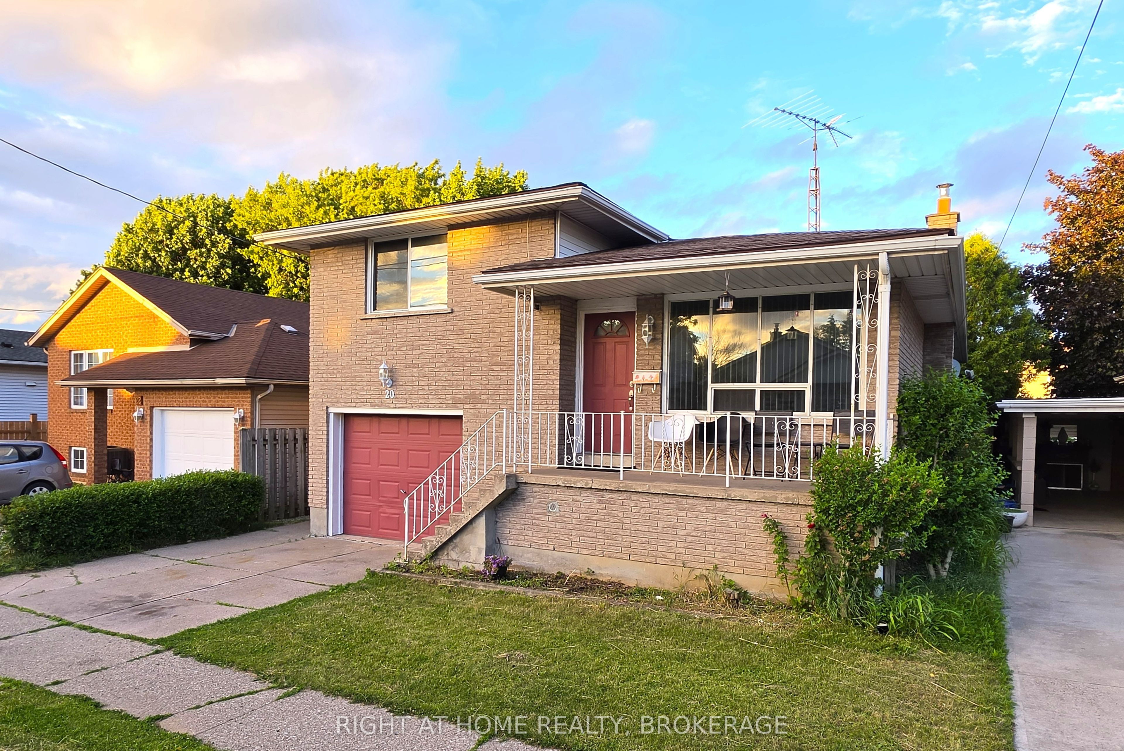 20 Augusta Avenue Property Photo 1