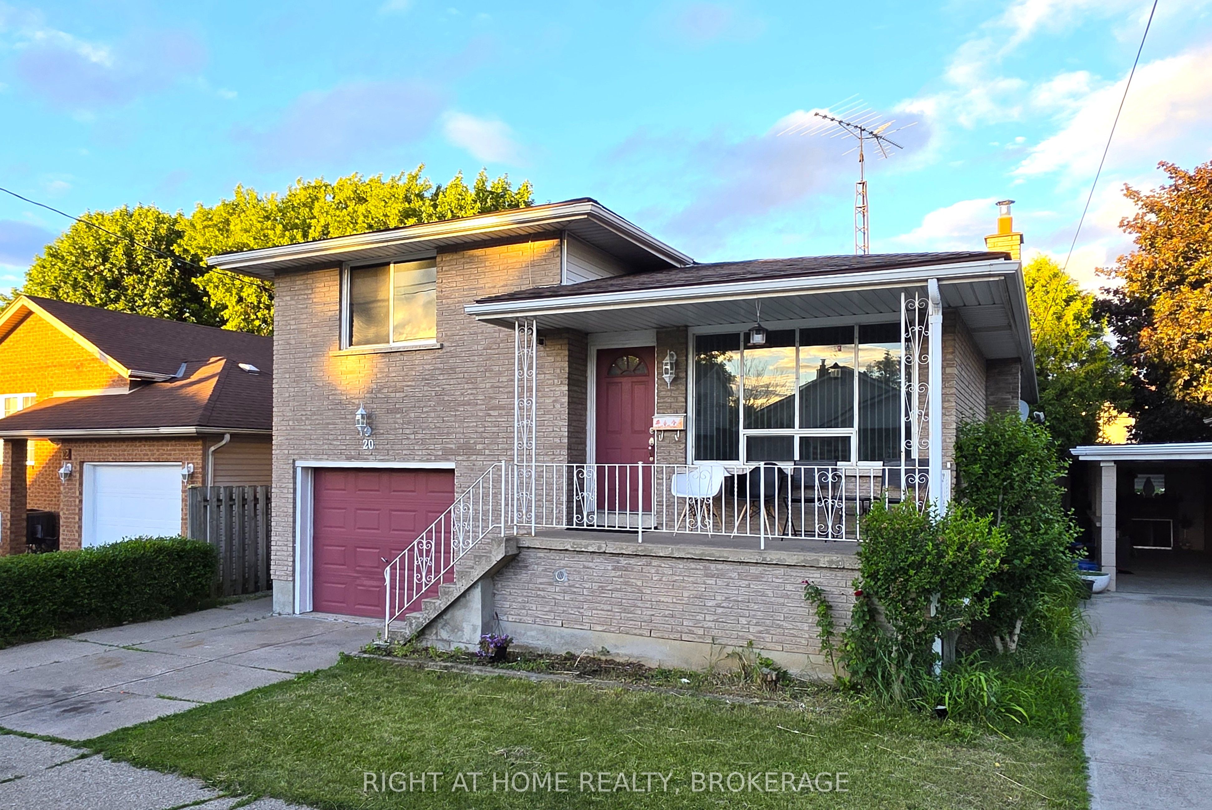 20 Augusta Avenue Property Photo 4