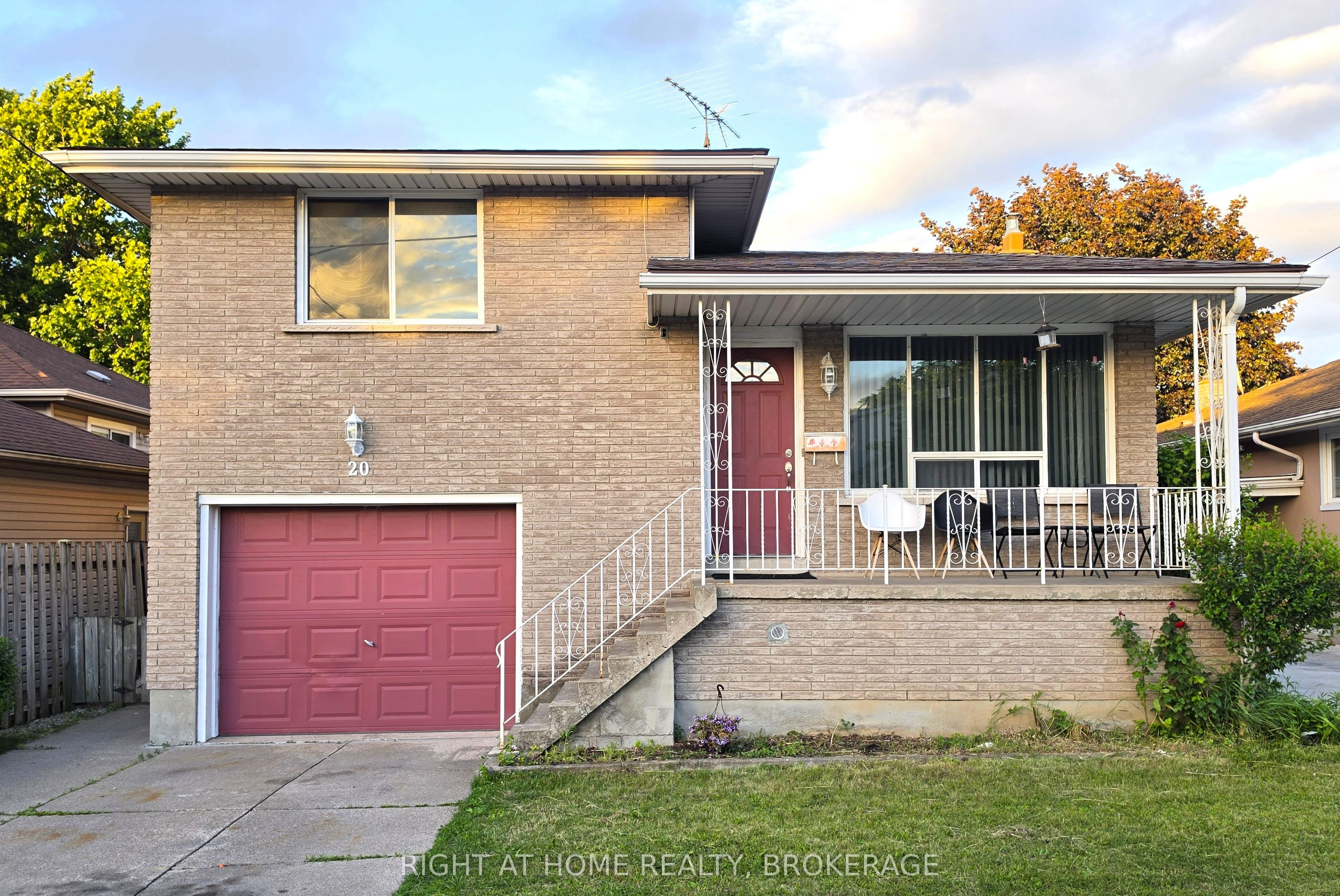 20 Augusta Avenue Property Photo 11