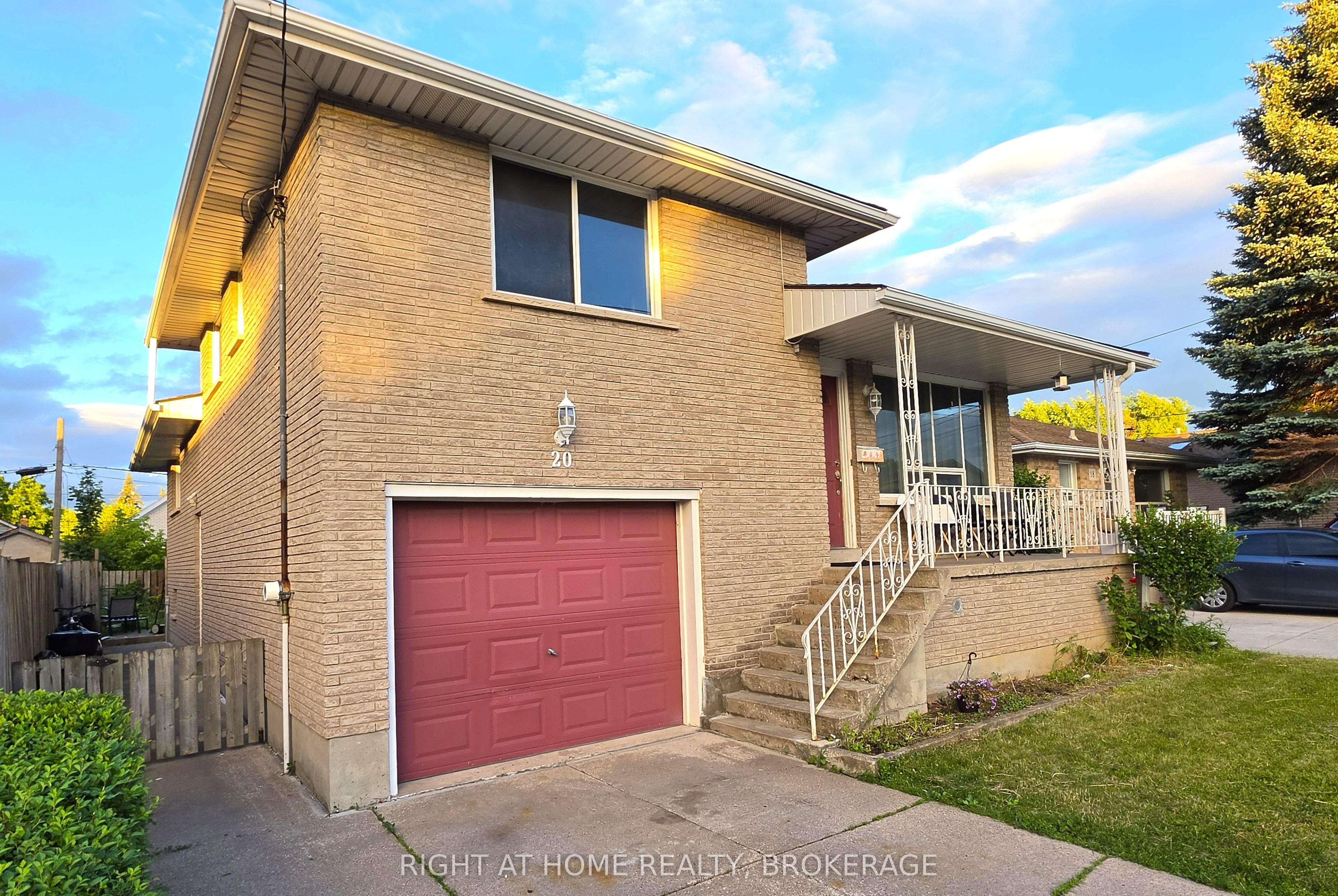 20 Augusta Avenue Property Photo 13