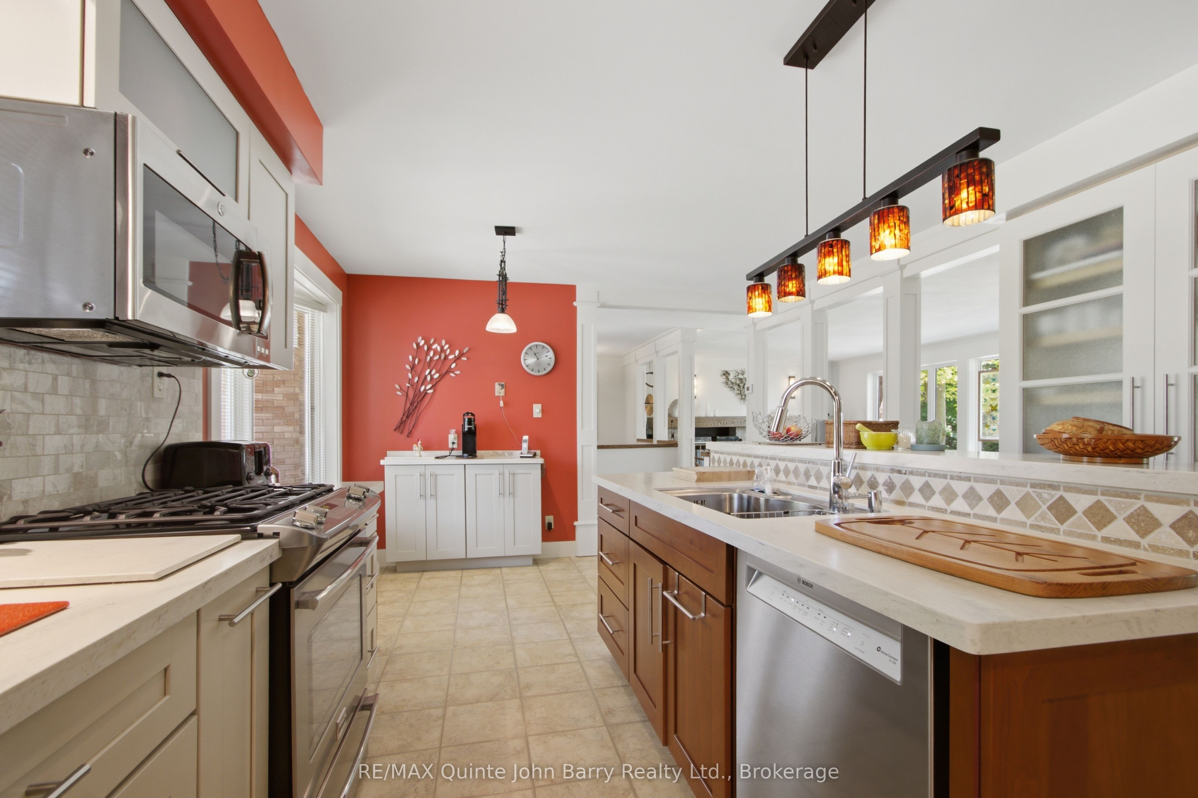 53 Power Street Property Photo 15