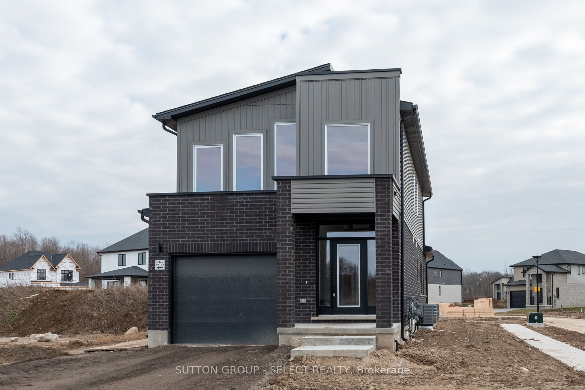 6437 Heathwoods Avenue Property Photo 1