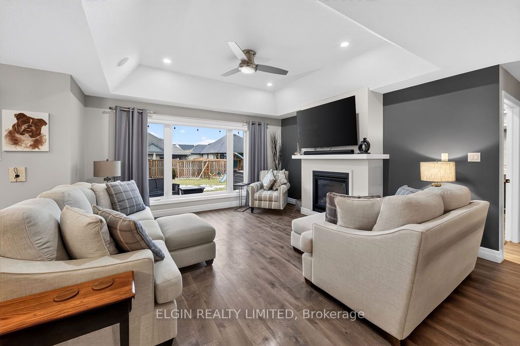 40 Glengariff Drive Property Photo 3