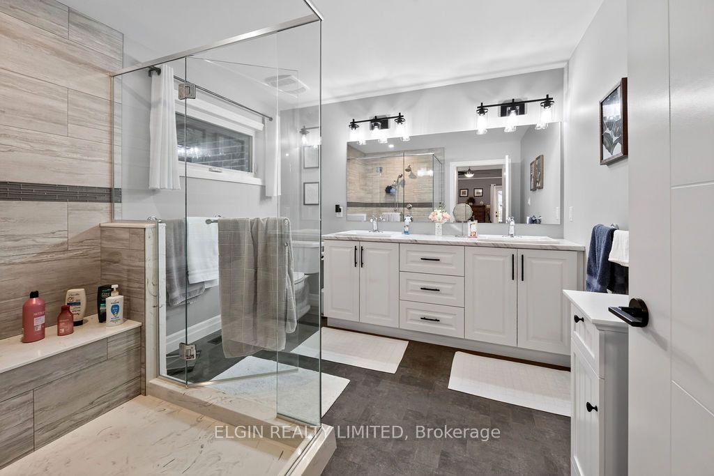 40 Glengariff Drive Property Photo 10
