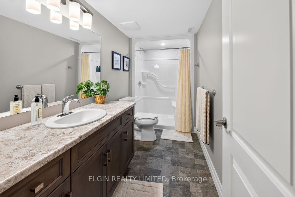 40 Glengariff Drive Property Photo 19