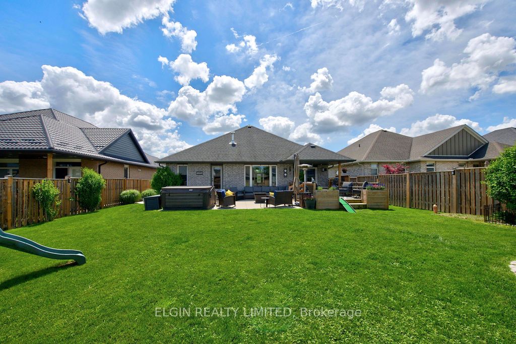 40 Glengariff Drive Property Photo 34