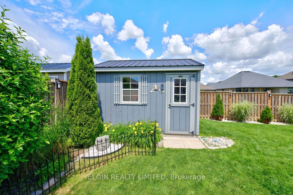 40 Glengariff Drive Property Photo 36