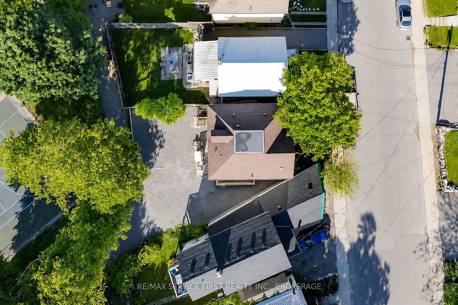 211 Raglan Road Property Photo 18