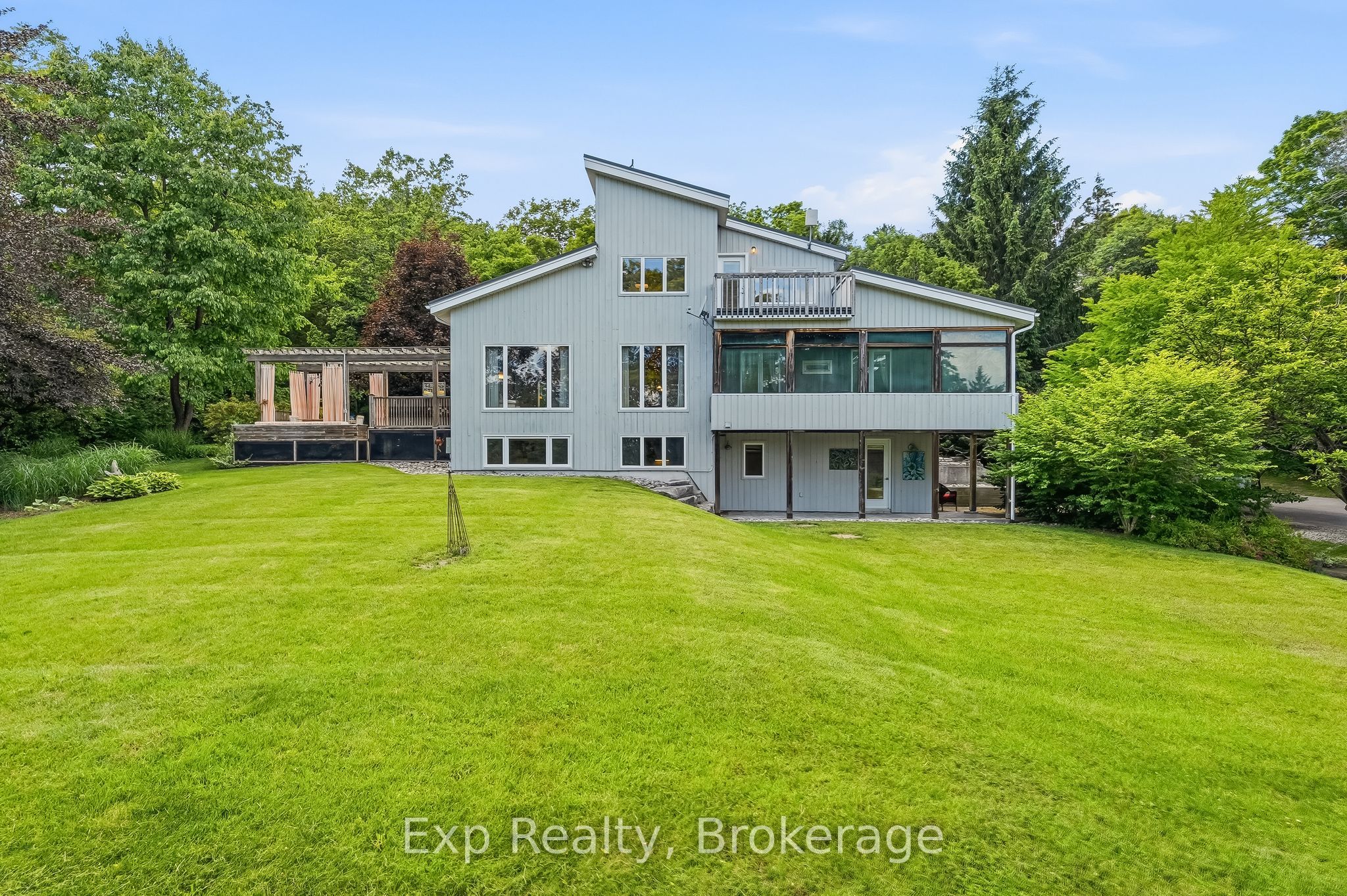3282 Williamson Road Property Photo 1